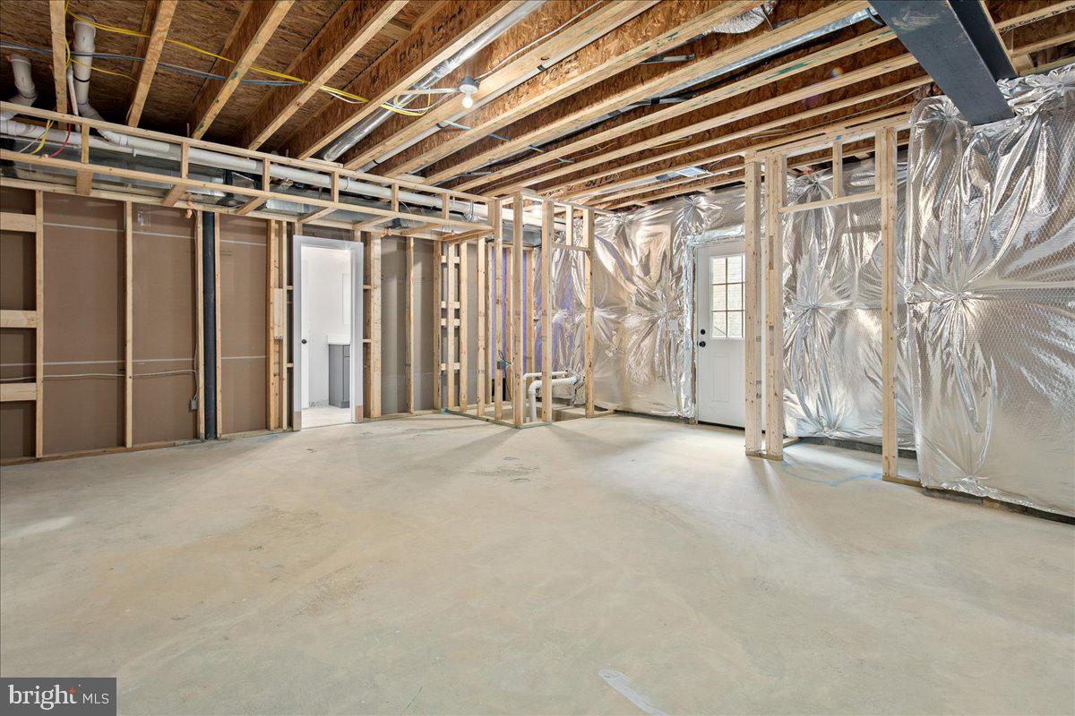 3608 CENTER DR, ALEXANDRIA, Virginia 22309, 5 Bedrooms Bedrooms, ,4 BathroomsBathrooms,Residential,For sale,3608 CENTER DR,VAFX2263150 MLS # VAFX2263150
