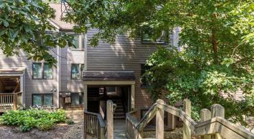 2122 FAIRWAY WOODS, WINTERGREEN RESORT, Virginia 22967, 2 Bedrooms Bedrooms, ,2 BathroomsBathrooms,Residential,For sale,2122 FAIRWAY WOODS,668197 MLS # 668197
