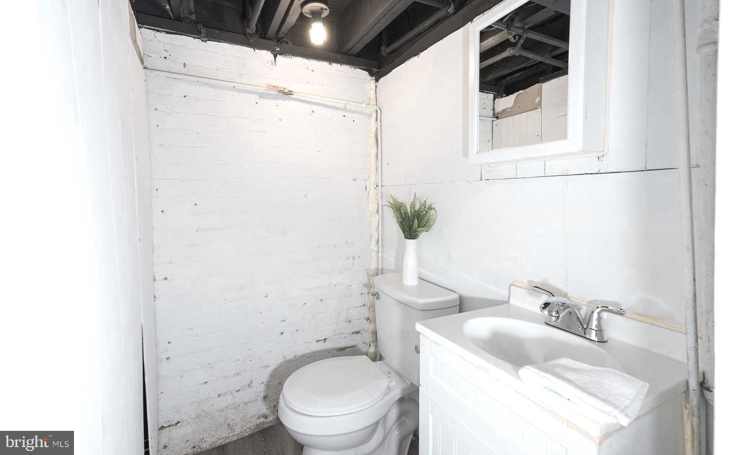 611 MORTON PL NE, WASHINGTON, District Of Columbia 20002, 3 Bedrooms Bedrooms, ,1 BathroomBathrooms,Residential,For sale,611 MORTON PL NE,DCDC2216710 MLS # DCDC2216710