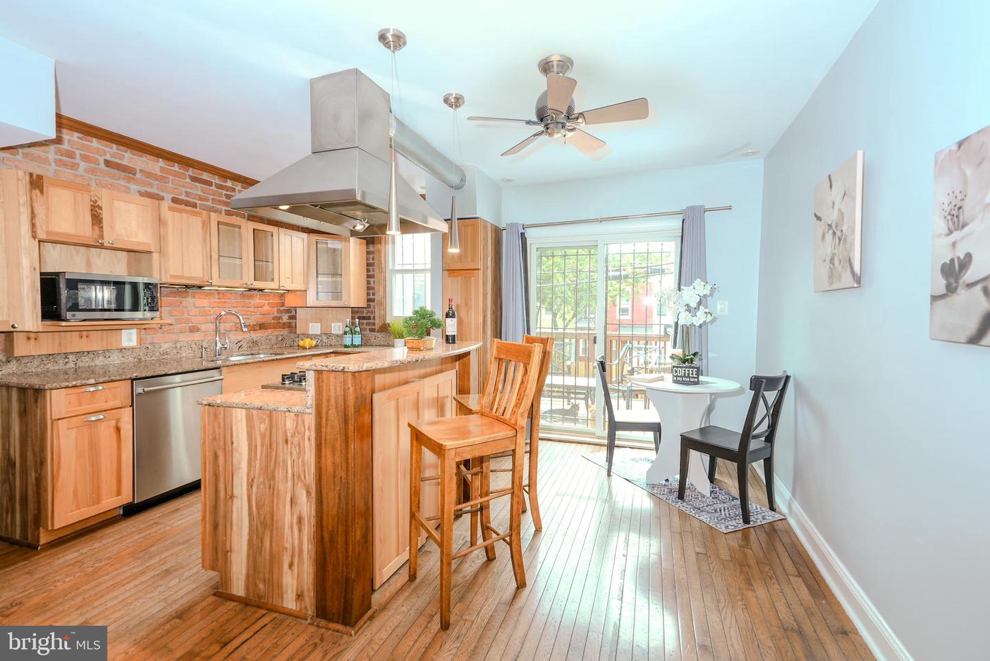 611 MORTON PL NE, WASHINGTON, District Of Columbia 20002, 3 Bedrooms Bedrooms, ,1 BathroomBathrooms,Residential,For sale,611 MORTON PL NE,DCDC2216710 MLS # DCDC2216710