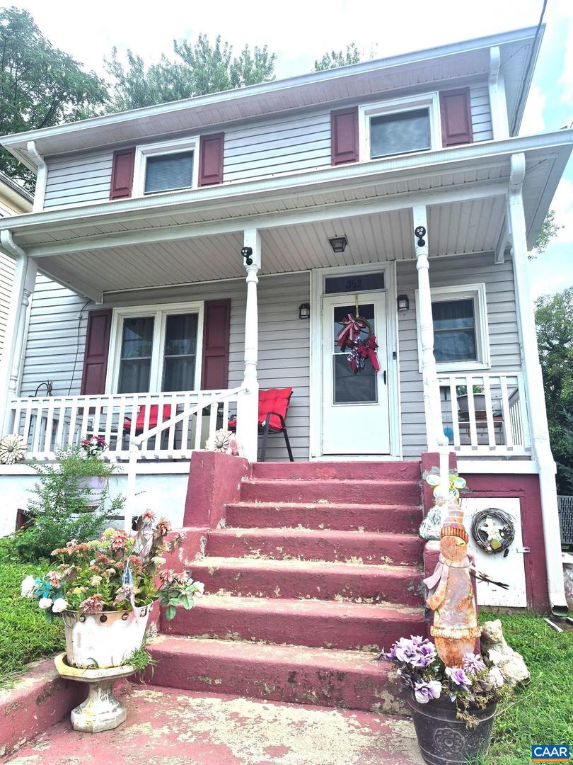 352 10 1/2 ST, CHARLOTTESVILLE, Virginia 22903, 3 Bedrooms Bedrooms, ,1 BathroomBathrooms,Residential,For sale,352 10 1/2 ST,668206 MLS # 668206