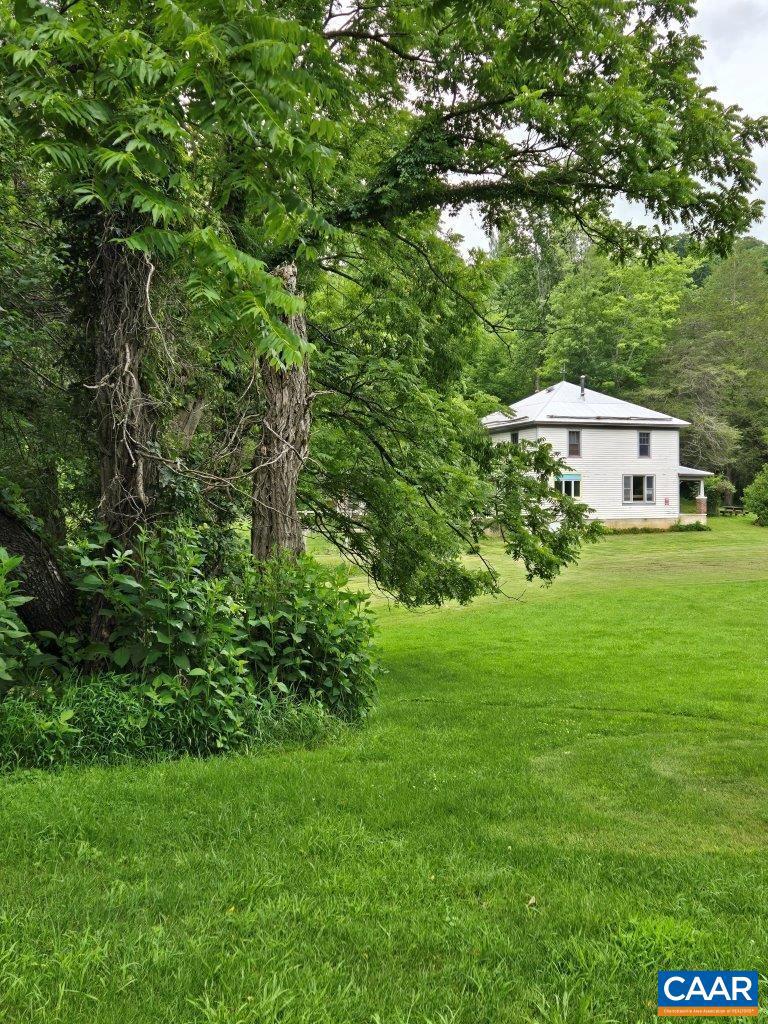 8947 SUGAR RUN RD, COPPER HILL, Virginia 24079, 3 Bedrooms Bedrooms, ,2 BathroomsBathrooms,Farm,For sale,8947 SUGAR RUN RD,668235 MLS # 668235