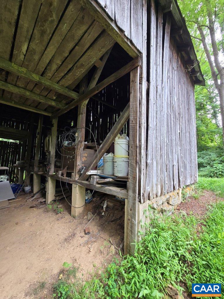 8947 SUGAR RUN RD, COPPER HILL, Virginia 24079, 3 Bedrooms Bedrooms, ,2 BathroomsBathrooms,Farm,For sale,8947 SUGAR RUN RD,668235 MLS # 668235