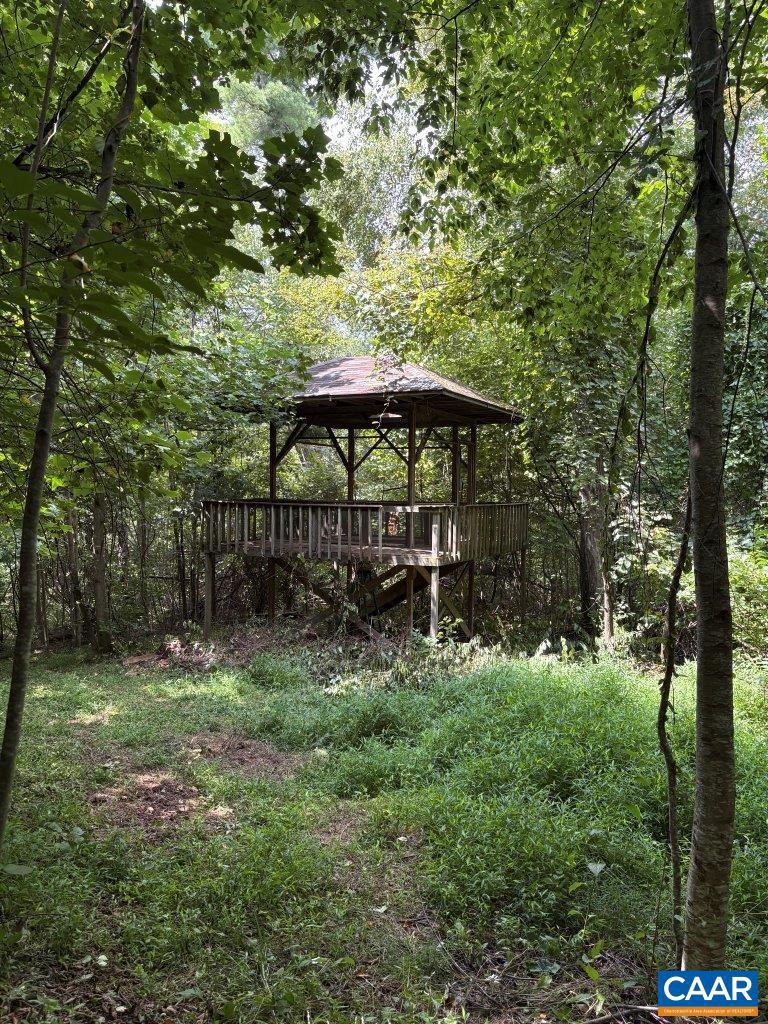 8947 SUGAR RUN RD, COPPER HILL, Virginia 24079, 3 Bedrooms Bedrooms, ,2 BathroomsBathrooms,Farm,For sale,8947 SUGAR RUN RD,668235 MLS # 668235