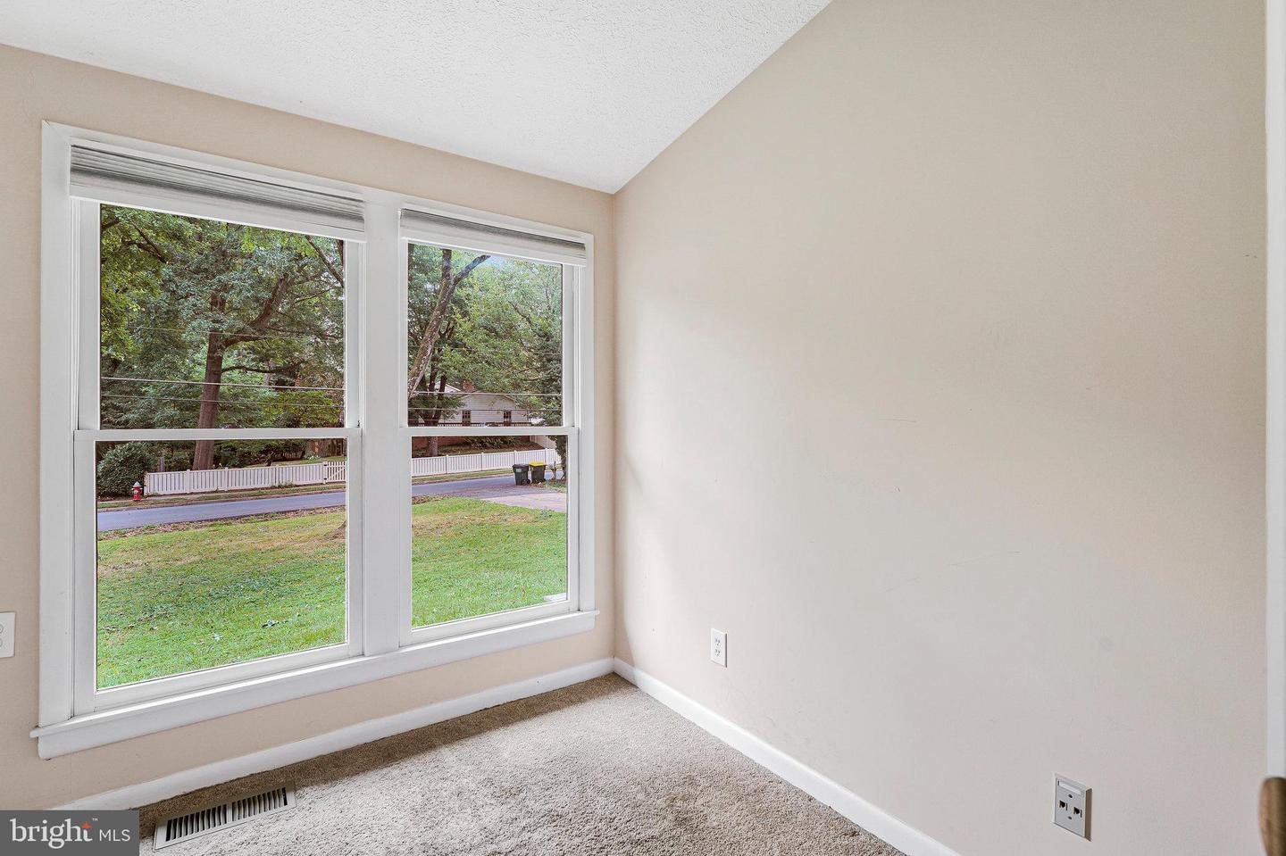 4126 MAPLE AVE N, FAIRFAX, Virginia 22032, ,Land,For sale,4126 MAPLE AVE N,VAFX2262882 MLS # VAFX2262882