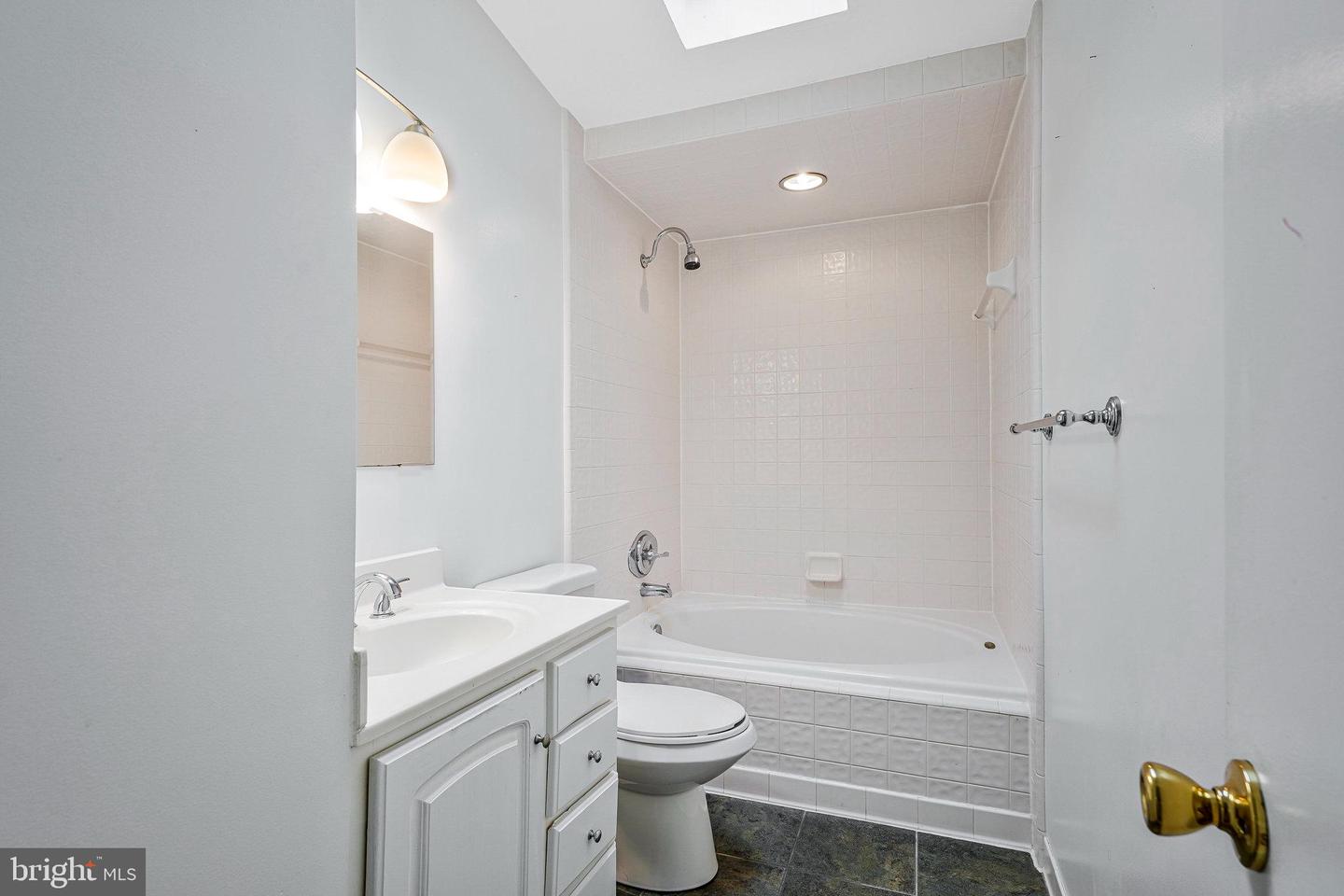 4126 MAPLE AVE N, FAIRFAX, Virginia 22032, ,Land,For sale,4126 MAPLE AVE N,VAFX2262882 MLS # VAFX2262882