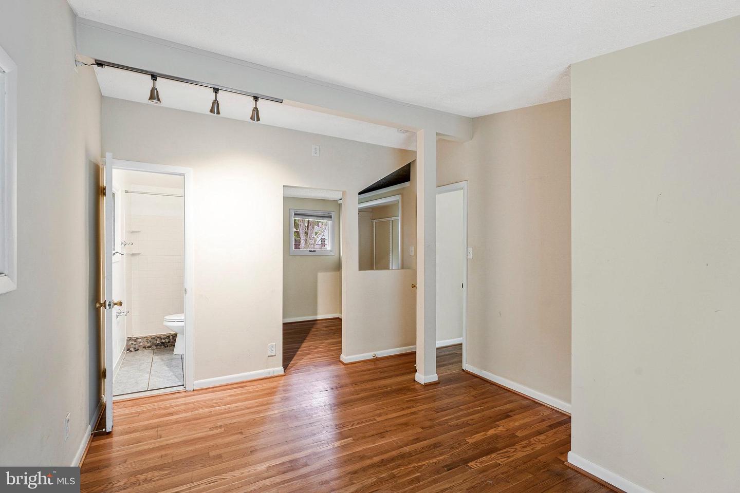 4126 MAPLE AVE N, FAIRFAX, Virginia 22032, ,Land,For sale,4126 MAPLE AVE N,VAFX2262882 MLS # VAFX2262882