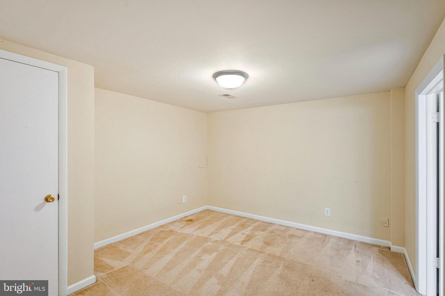 4126 MAPLE AVE N, FAIRFAX, Virginia 22032, ,Land,For sale,4126 MAPLE AVE N,VAFX2262882 MLS # VAFX2262882