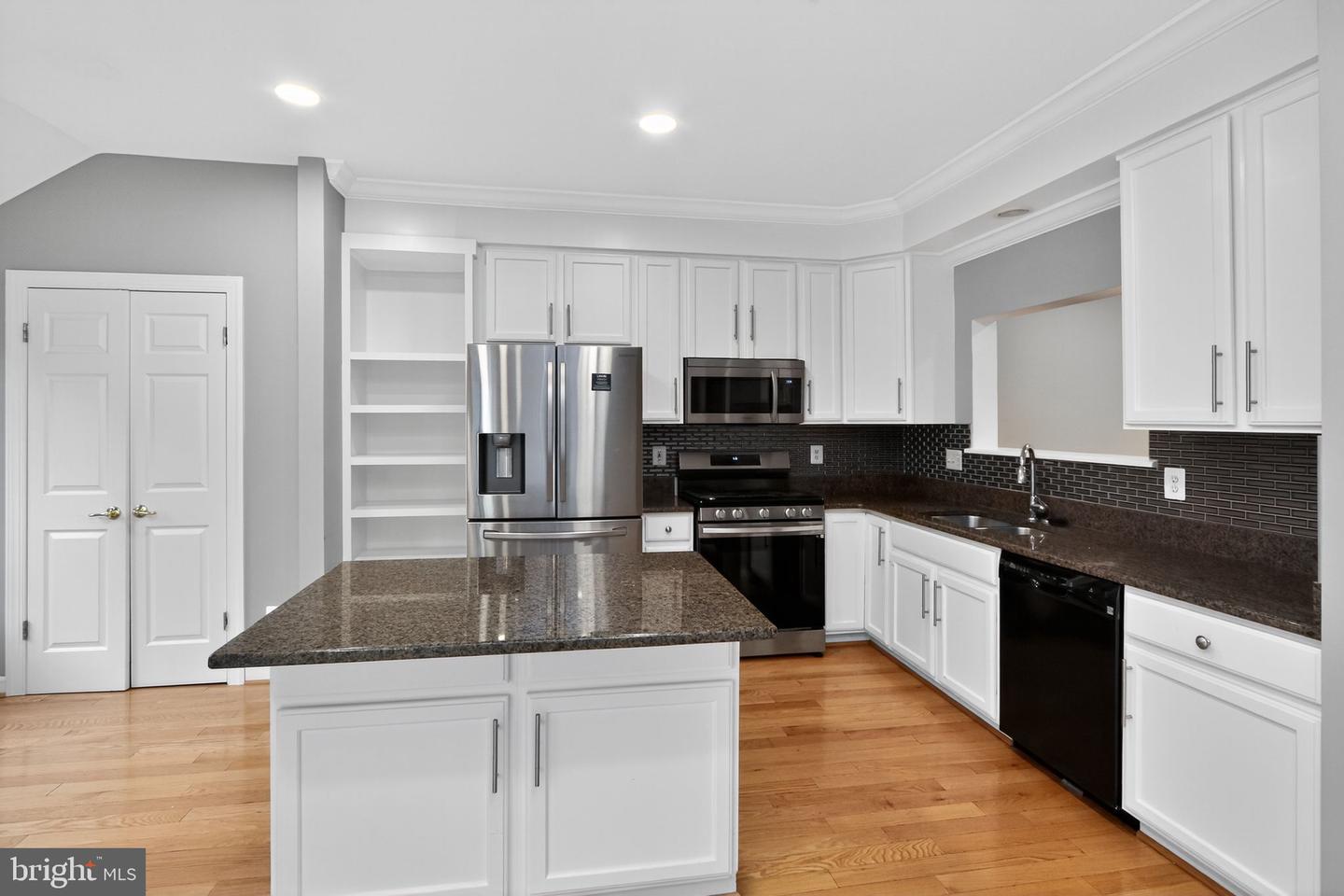 14108 MADRIGAL DR, WOODBRIDGE, Virginia 22193, 3 Bedrooms Bedrooms, ,3 BathroomsBathrooms,Residential,For sale,14108 MADRIGAL DR,VAPW2092174 MLS # VAPW2092174