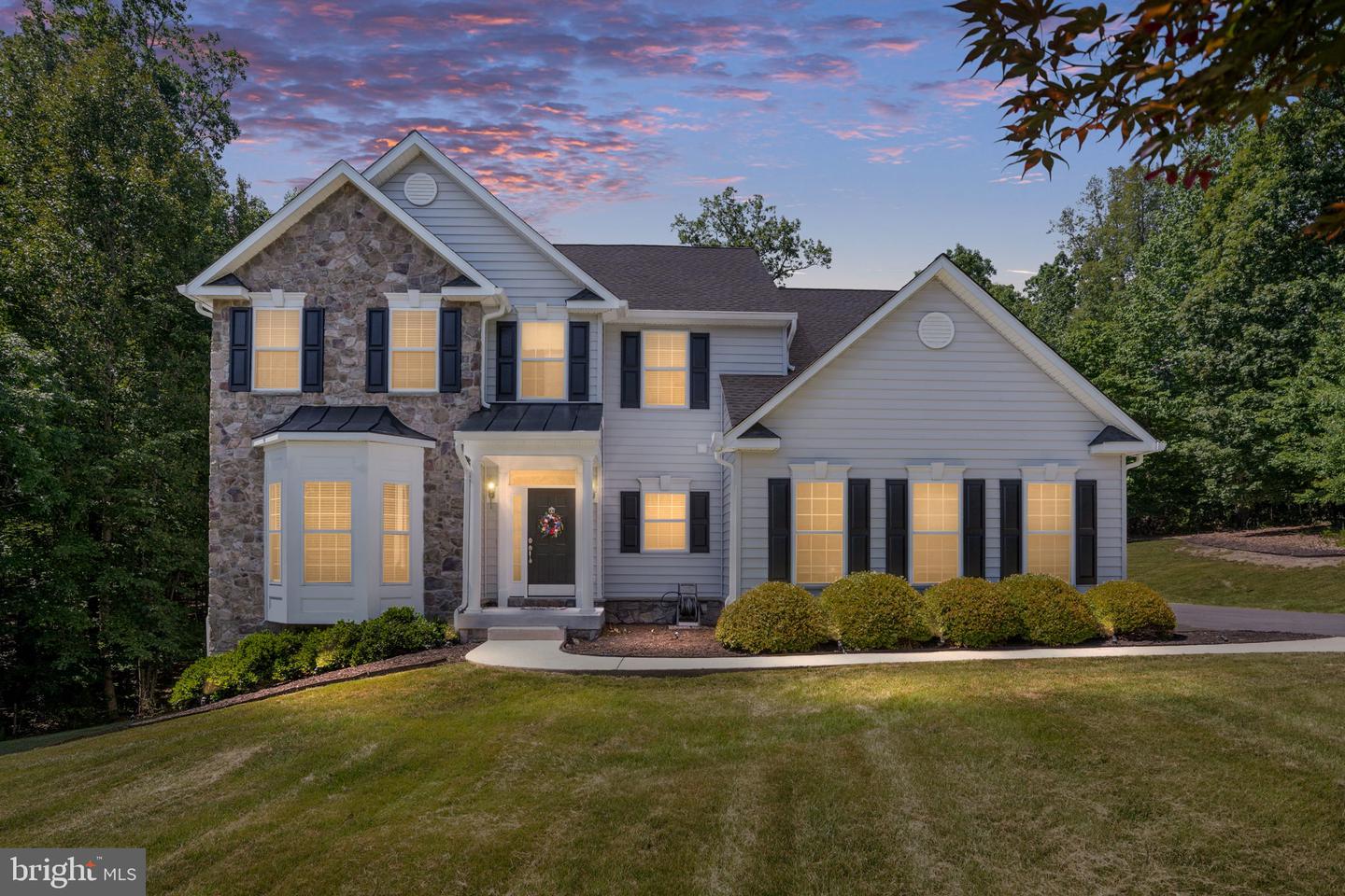 425 GENTLE BREEZE CIR, FREDERICKSBURG, Virginia 22406, 5 Bedrooms Bedrooms, ,3 BathroomsBathrooms,Residential,For sale,425 GENTLE BREEZE CIR,VAST2039584 MLS # VAST2039584