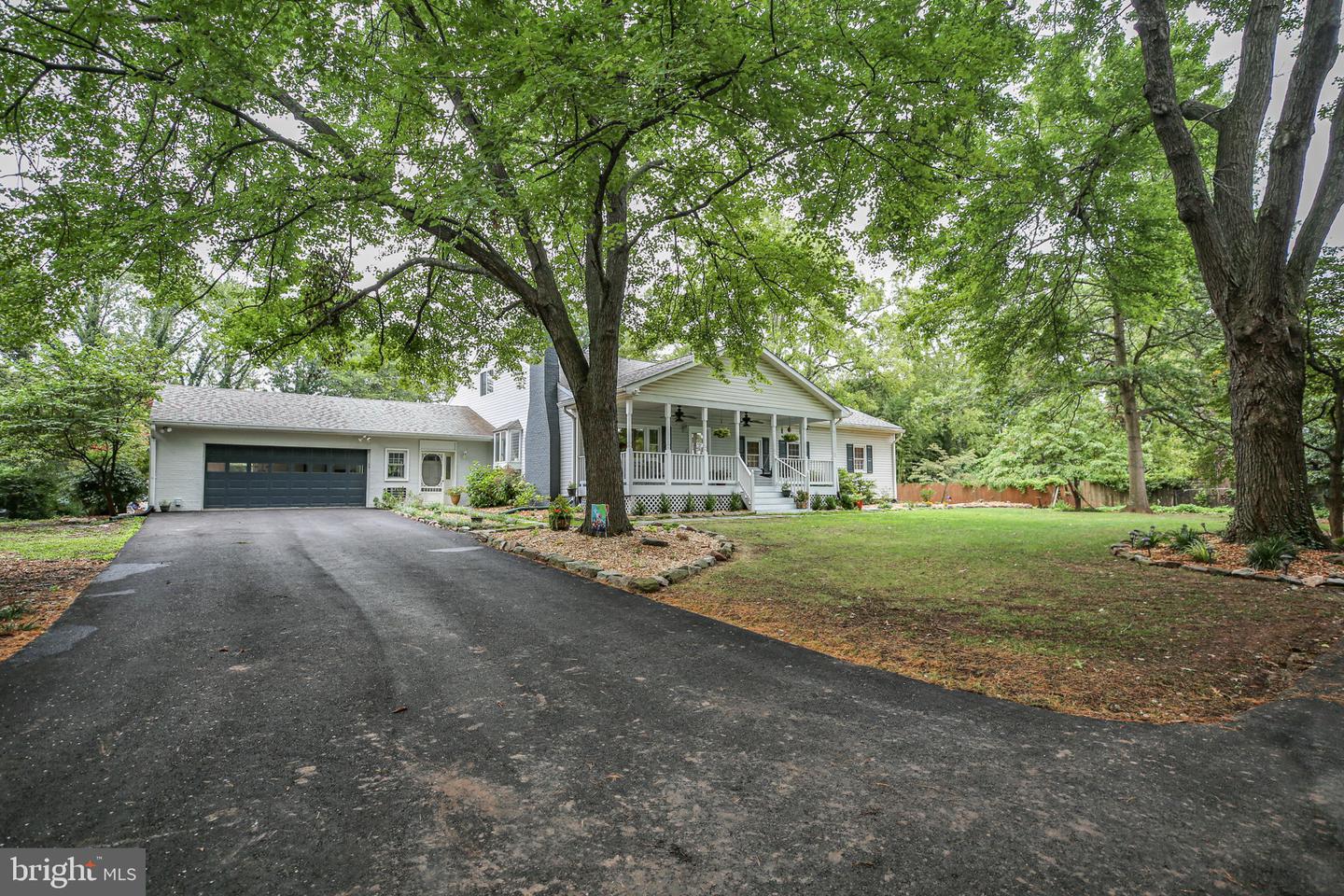 8995 MEADOWVIEW DR, MANASSAS, Virginia 20110, 7 Bedrooms Bedrooms, ,4 BathroomsBathrooms,Residential,For sale,8995 MEADOWVIEW DR,VAMN2008612 MLS # VAMN2008612