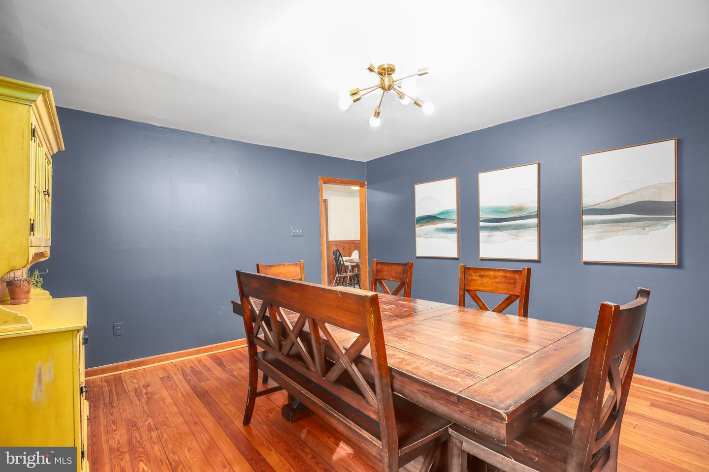 8995 MEADOWVIEW DR, MANASSAS, Virginia 20110, 7 Bedrooms Bedrooms, ,4 BathroomsBathrooms,Residential,For sale,8995 MEADOWVIEW DR,VAMN2008612 MLS # VAMN2008612