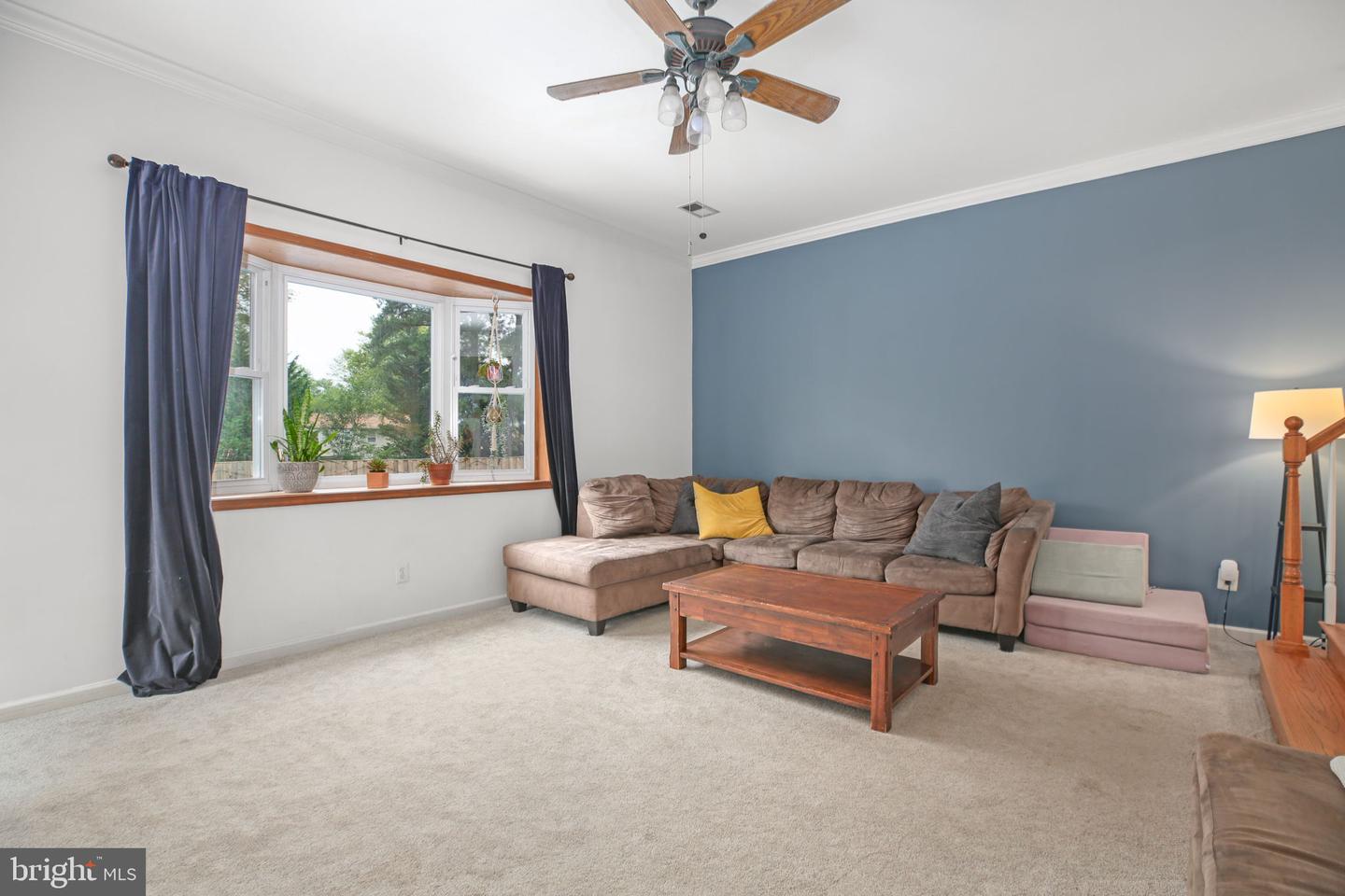 8995 MEADOWVIEW DR, MANASSAS, Virginia 20110, 7 Bedrooms Bedrooms, ,4 BathroomsBathrooms,Residential,For sale,8995 MEADOWVIEW DR,VAMN2008612 MLS # VAMN2008612