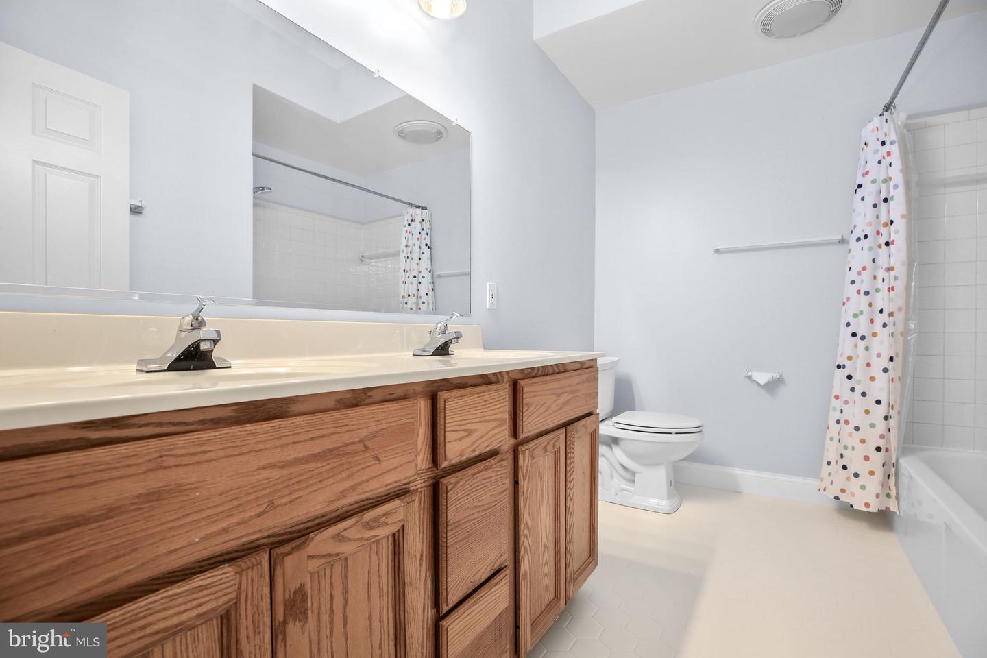 8995 MEADOWVIEW DR, MANASSAS, Virginia 20110, 7 Bedrooms Bedrooms, ,4 BathroomsBathrooms,Residential,For sale,8995 MEADOWVIEW DR,VAMN2008612 MLS # VAMN2008612