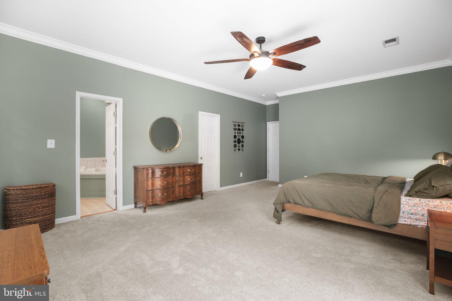 8995 MEADOWVIEW DR, MANASSAS, Virginia 20110, 7 Bedrooms Bedrooms, ,4 BathroomsBathrooms,Residential,For sale,8995 MEADOWVIEW DR,VAMN2008612 MLS # VAMN2008612