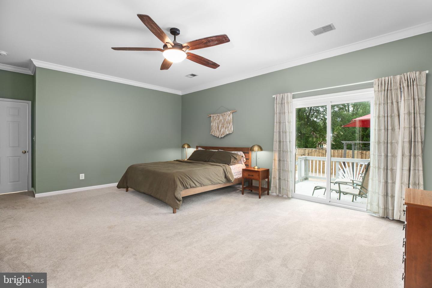 8995 MEADOWVIEW DR, MANASSAS, Virginia 20110, 7 Bedrooms Bedrooms, ,4 BathroomsBathrooms,Residential,For sale,8995 MEADOWVIEW DR,VAMN2008612 MLS # VAMN2008612