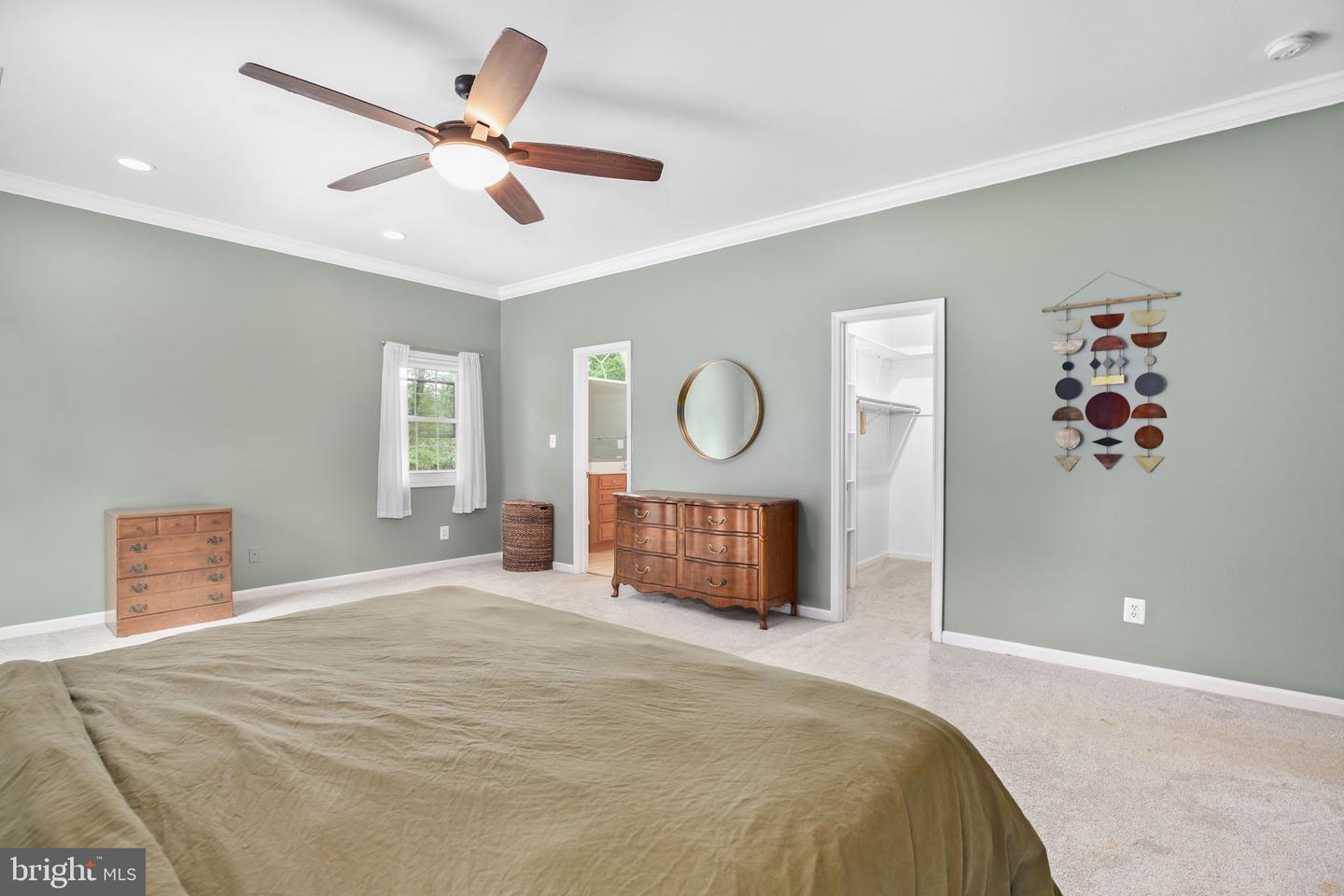 8995 MEADOWVIEW DR, MANASSAS, Virginia 20110, 7 Bedrooms Bedrooms, ,4 BathroomsBathrooms,Residential,For sale,8995 MEADOWVIEW DR,VAMN2008612 MLS # VAMN2008612
