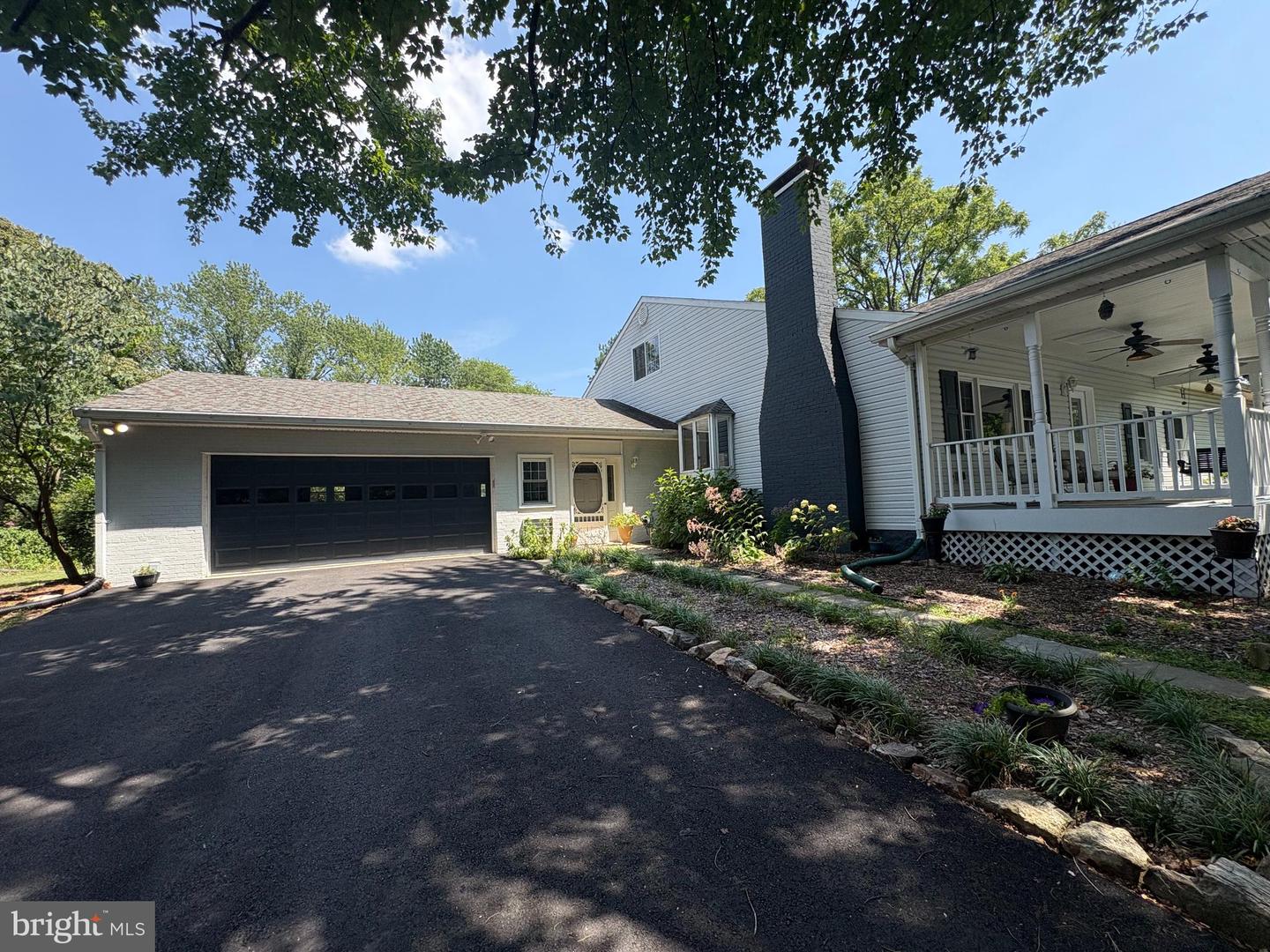 8995 MEADOWVIEW DR, MANASSAS, Virginia 20110, 7 Bedrooms Bedrooms, ,4 BathroomsBathrooms,Residential,For sale,8995 MEADOWVIEW DR,VAMN2008612 MLS # VAMN2008612