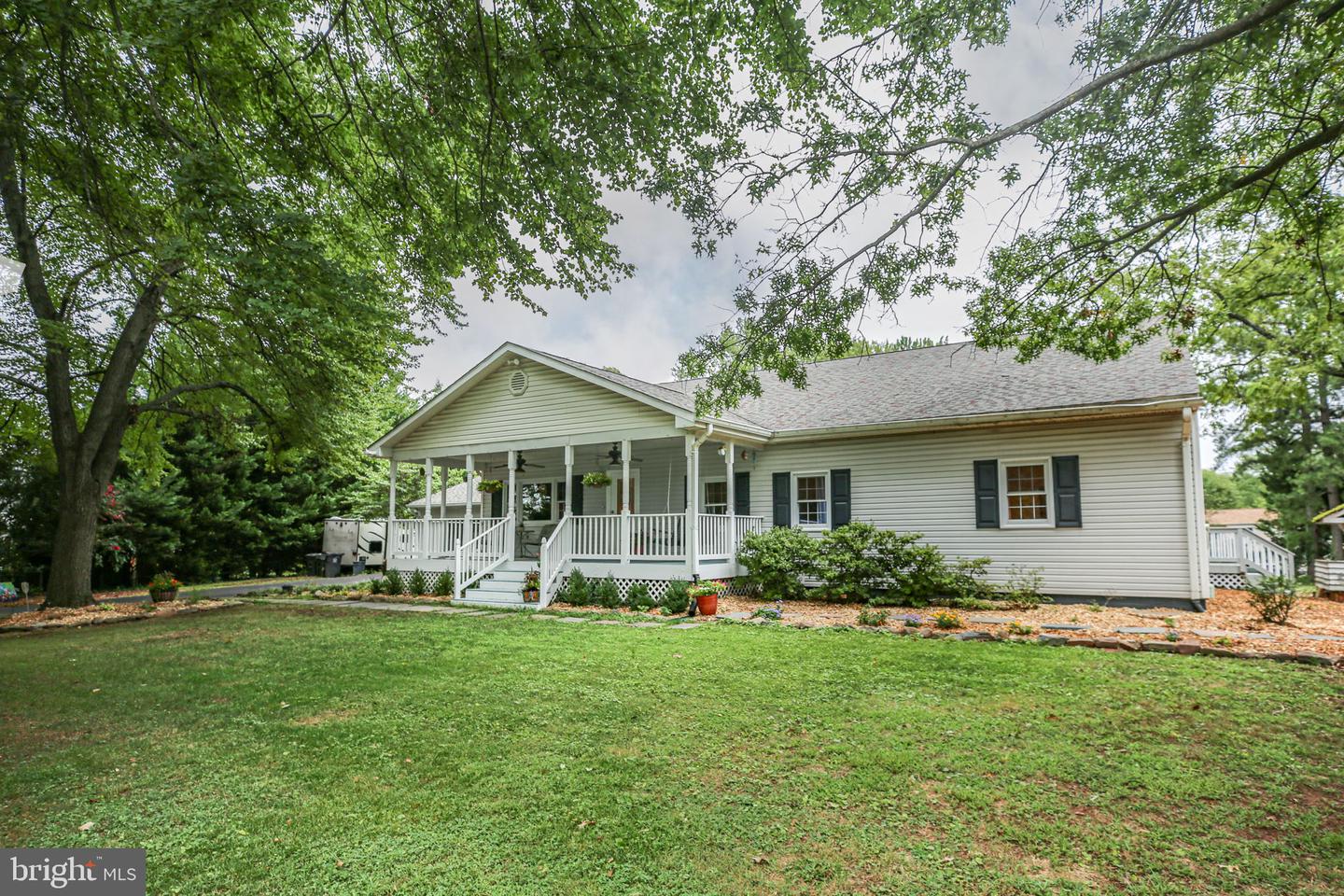 8995 MEADOWVIEW DR, MANASSAS, Virginia 20110, 7 Bedrooms Bedrooms, ,4 BathroomsBathrooms,Residential,For sale,8995 MEADOWVIEW DR,VAMN2008612 MLS # VAMN2008612