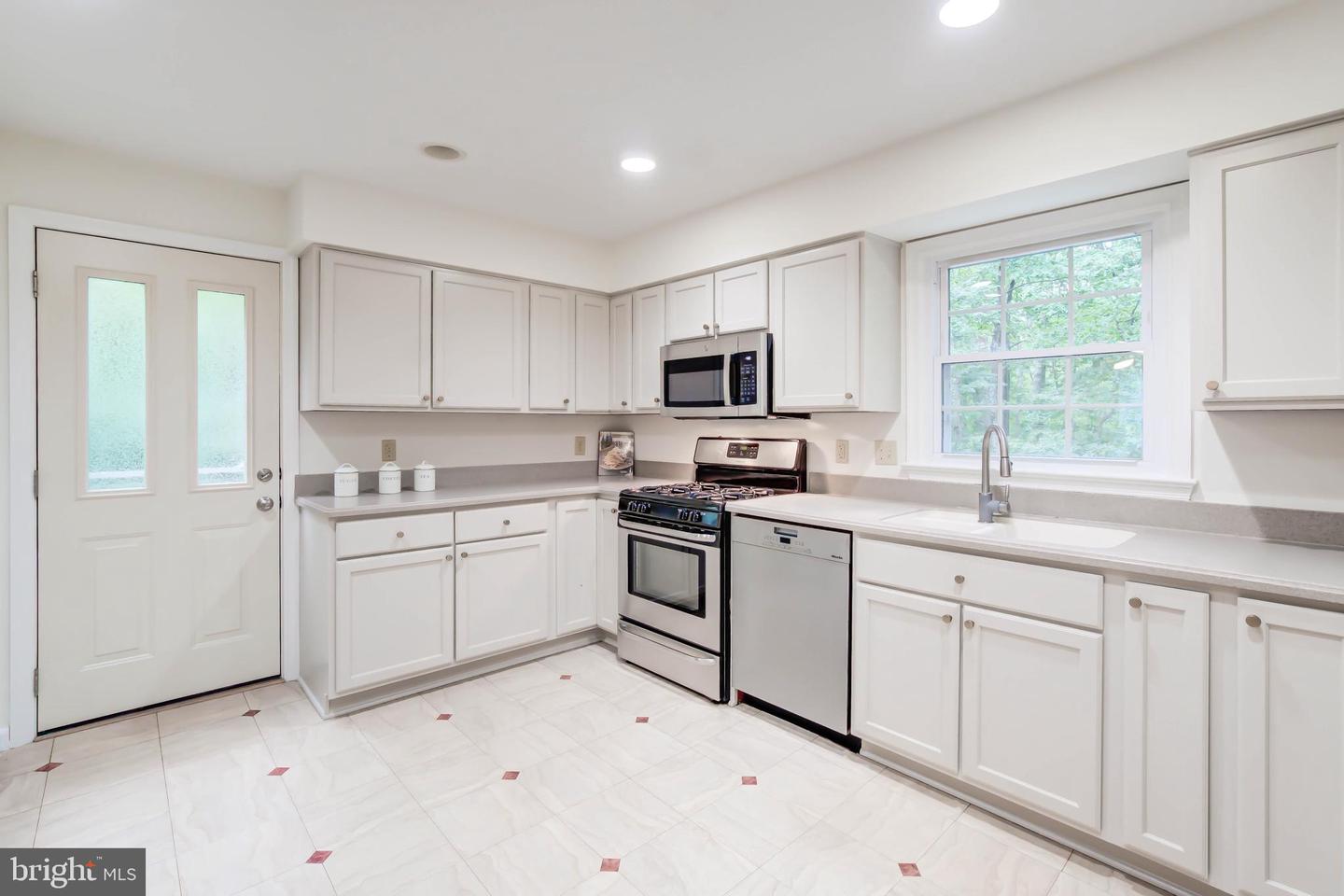 4601 TARA DR, FAIRFAX, Virginia 22032, 5 Bedrooms Bedrooms, ,3 BathroomsBathrooms,Residential,For sale,4601 TARA DR,VAFX2252840 MLS # VAFX2252840