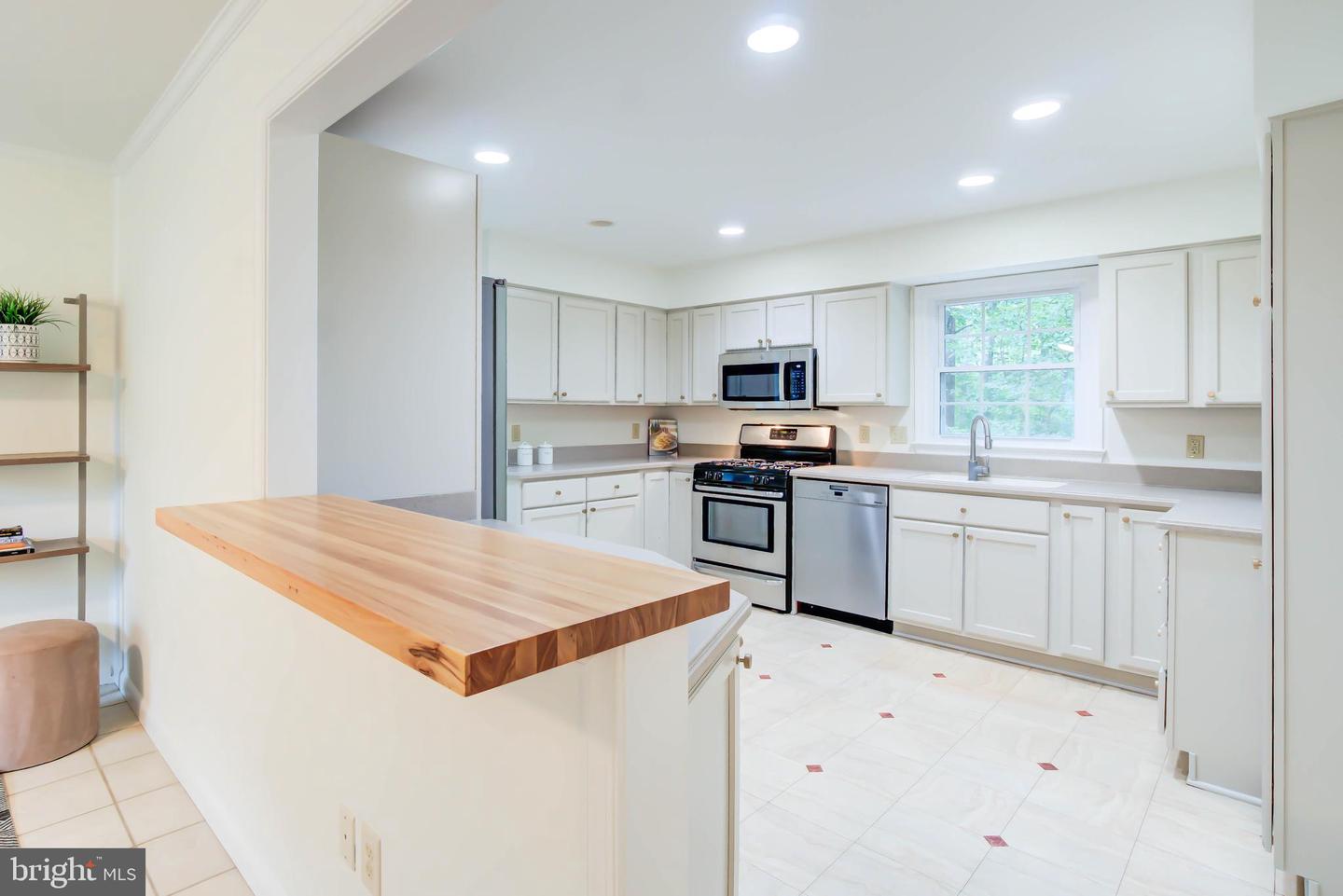 4601 TARA DR, FAIRFAX, Virginia 22032, 5 Bedrooms Bedrooms, ,3 BathroomsBathrooms,Residential,For sale,4601 TARA DR,VAFX2252840 MLS # VAFX2252840
