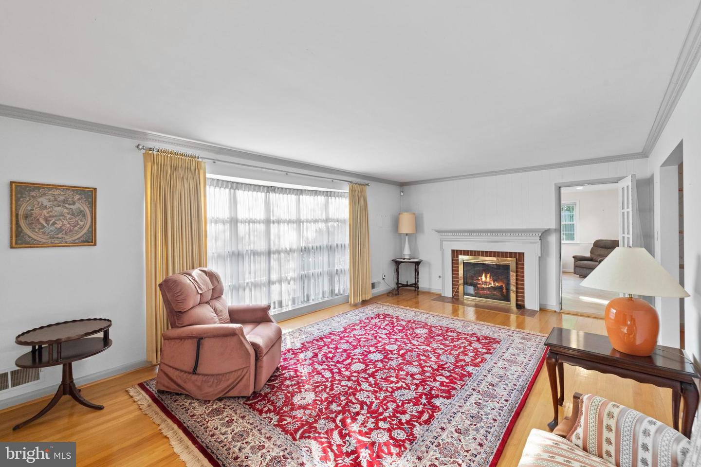 4008 N STUART ST, ARLINGTON, Virginia 22207, 4 Bedrooms Bedrooms, ,3 BathroomsBathrooms,Residential,For sale,4008 N STUART ST,VAAR2060286 MLS # VAAR2060286