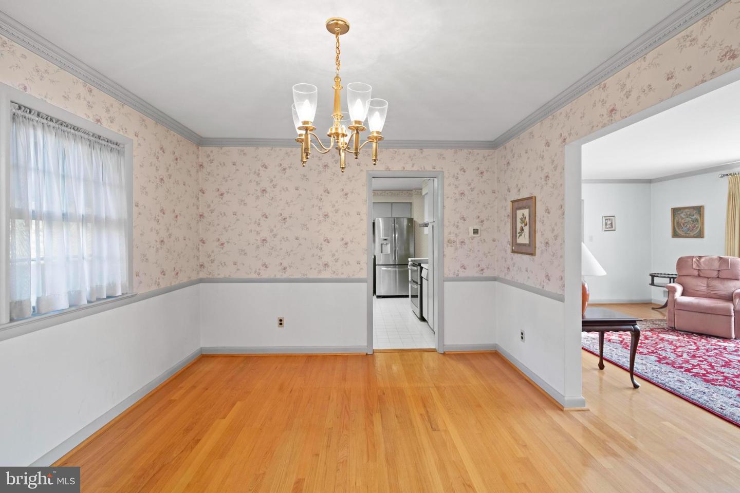 4008 N STUART ST, ARLINGTON, Virginia 22207, 4 Bedrooms Bedrooms, ,3 BathroomsBathrooms,Residential,For sale,4008 N STUART ST,VAAR2060286 MLS # VAAR2060286