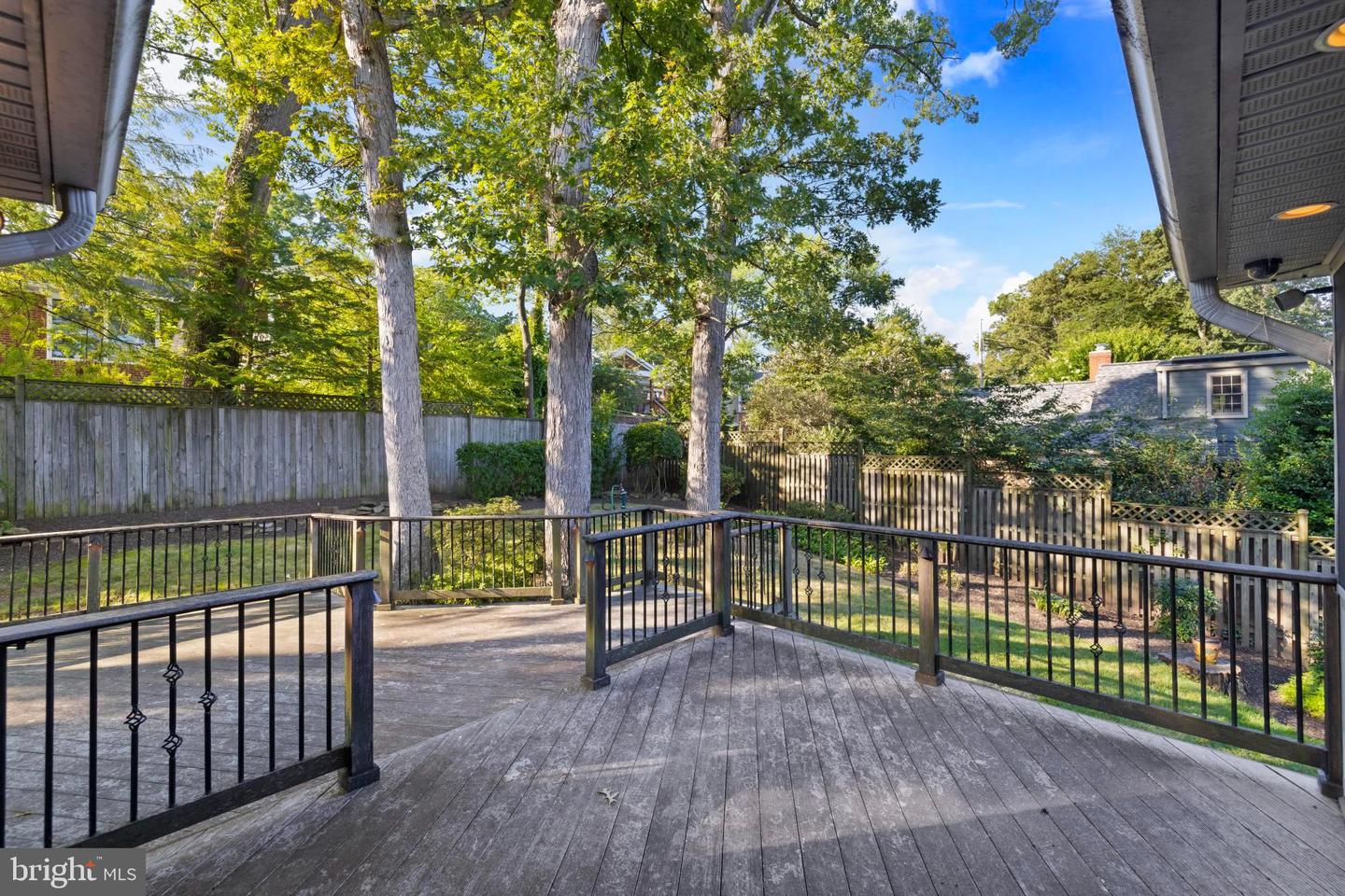 4008 N STUART ST, ARLINGTON, Virginia 22207, 4 Bedrooms Bedrooms, ,3 BathroomsBathrooms,Residential,For sale,4008 N STUART ST,VAAR2060286 MLS # VAAR2060286