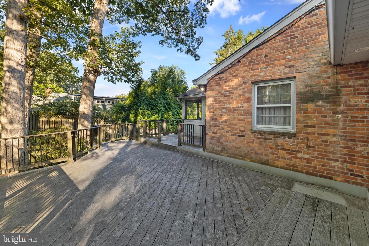 4008 N STUART ST, ARLINGTON, Virginia 22207, 4 Bedrooms Bedrooms, ,3 BathroomsBathrooms,Residential,For sale,4008 N STUART ST,VAAR2060286 MLS # VAAR2060286