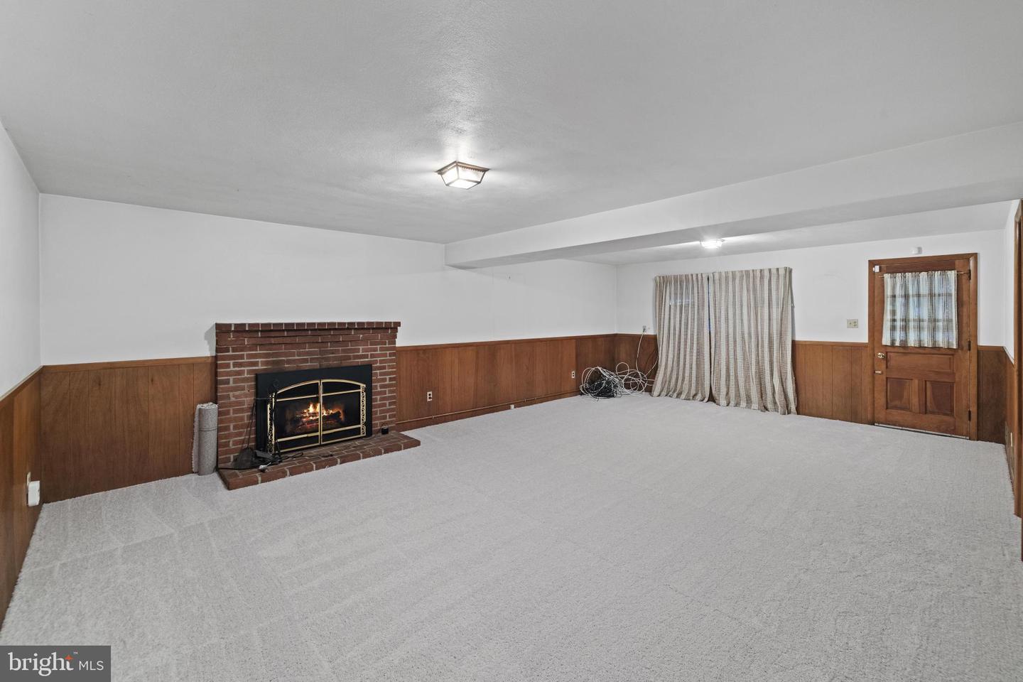 4008 N STUART ST, ARLINGTON, Virginia 22207, 4 Bedrooms Bedrooms, ,3 BathroomsBathrooms,Residential,For sale,4008 N STUART ST,VAAR2060286 MLS # VAAR2060286