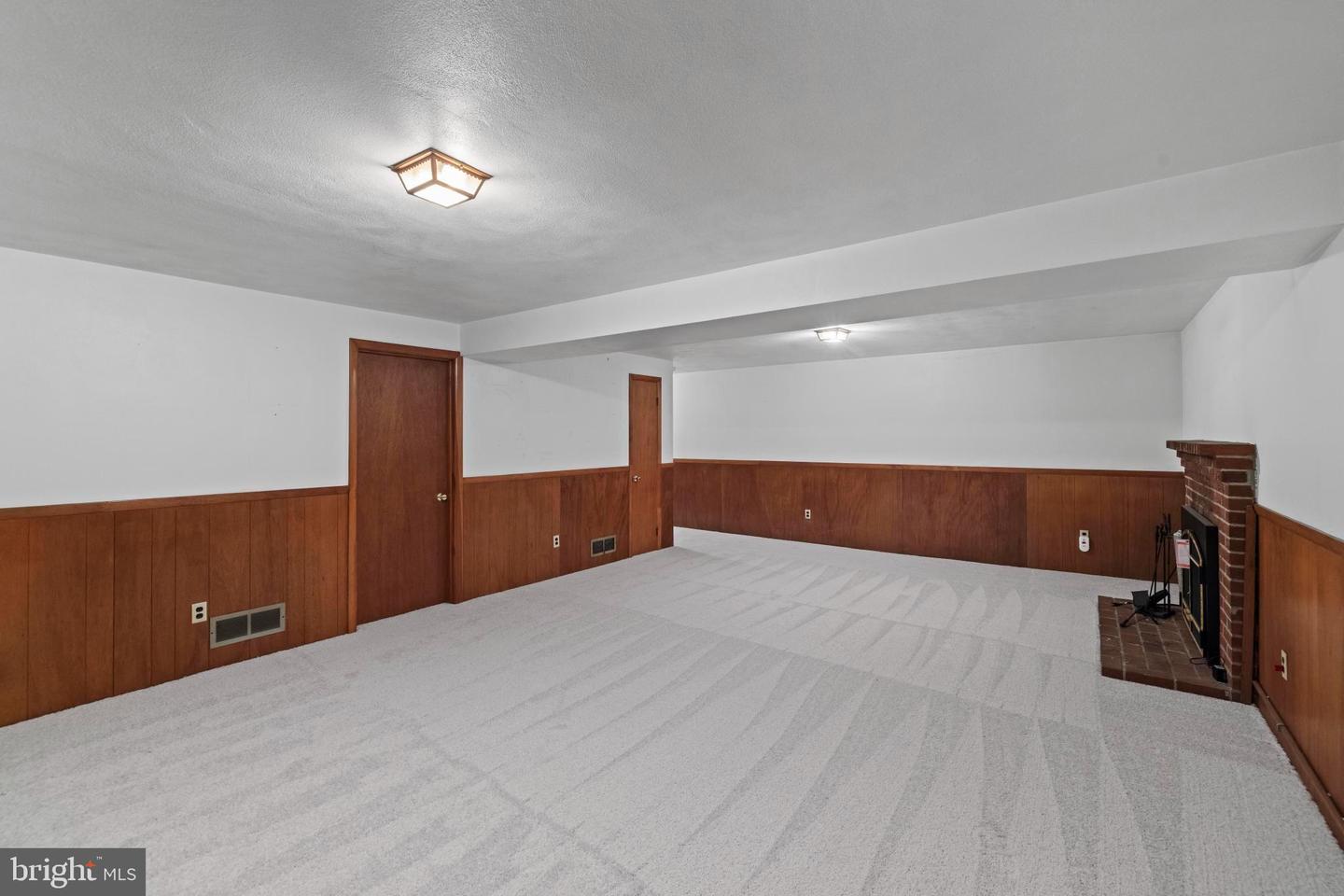 4008 N STUART ST, ARLINGTON, Virginia 22207, 4 Bedrooms Bedrooms, ,3 BathroomsBathrooms,Residential,For sale,4008 N STUART ST,VAAR2060286 MLS # VAAR2060286