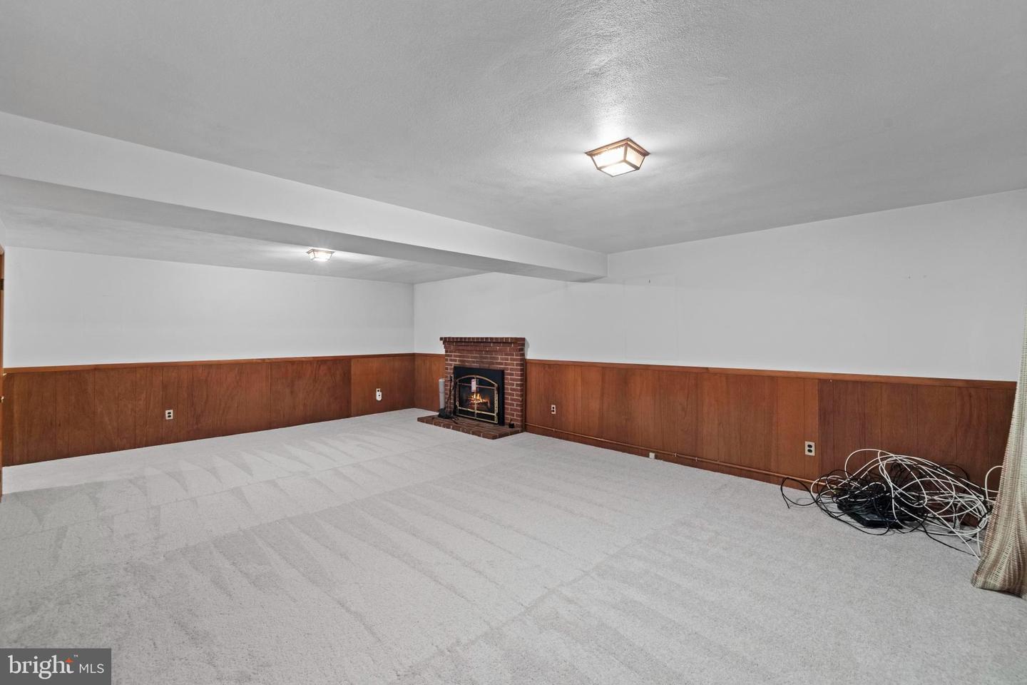 4008 N STUART ST, ARLINGTON, Virginia 22207, 4 Bedrooms Bedrooms, ,3 BathroomsBathrooms,Residential,For sale,4008 N STUART ST,VAAR2060286 MLS # VAAR2060286
