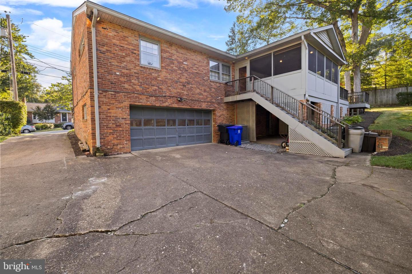 4008 N STUART ST, ARLINGTON, Virginia 22207, 4 Bedrooms Bedrooms, ,3 BathroomsBathrooms,Residential,For sale,4008 N STUART ST,VAAR2060286 MLS # VAAR2060286