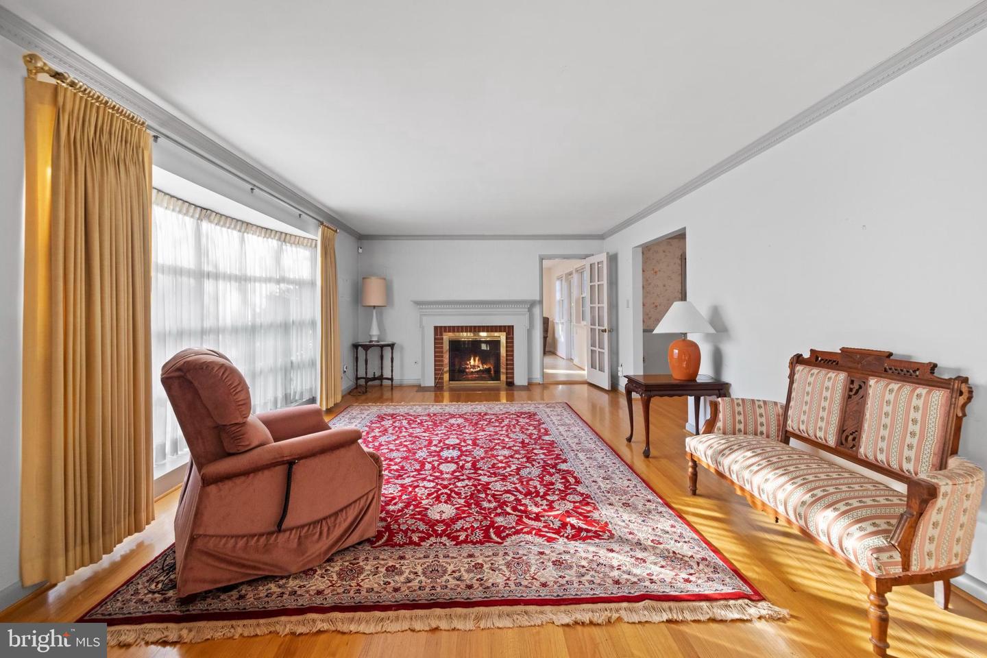 4008 N STUART ST, ARLINGTON, Virginia 22207, 4 Bedrooms Bedrooms, ,3 BathroomsBathrooms,Residential,For sale,4008 N STUART ST,VAAR2060286 MLS # VAAR2060286