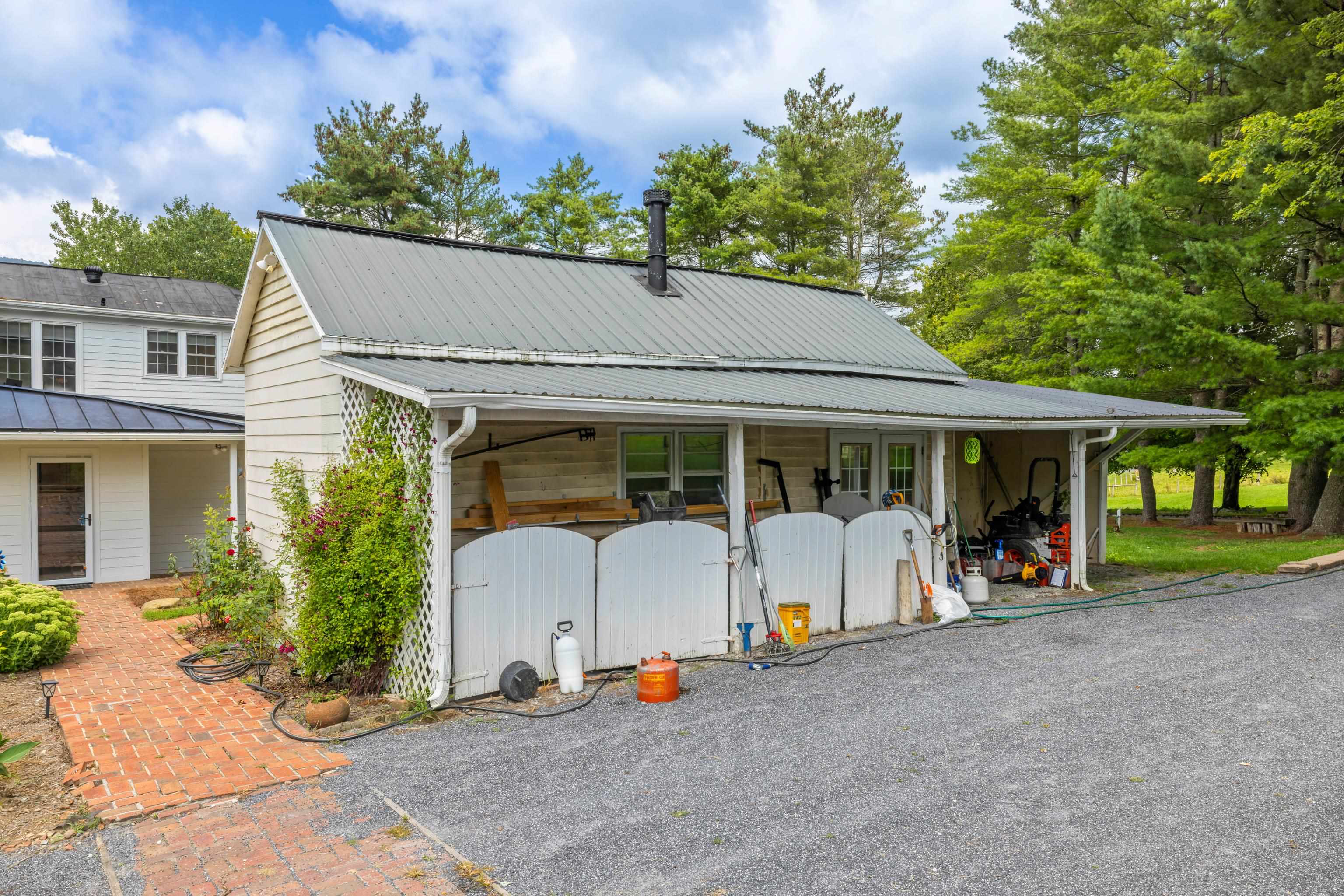 1202 WALKER CREEK RD, MIDDLEBROOK, Virginia 24459, 5 Bedrooms Bedrooms, ,4 BathroomsBathrooms,Residential,1202 WALKER CREEK RD,668227 MLS # 668227