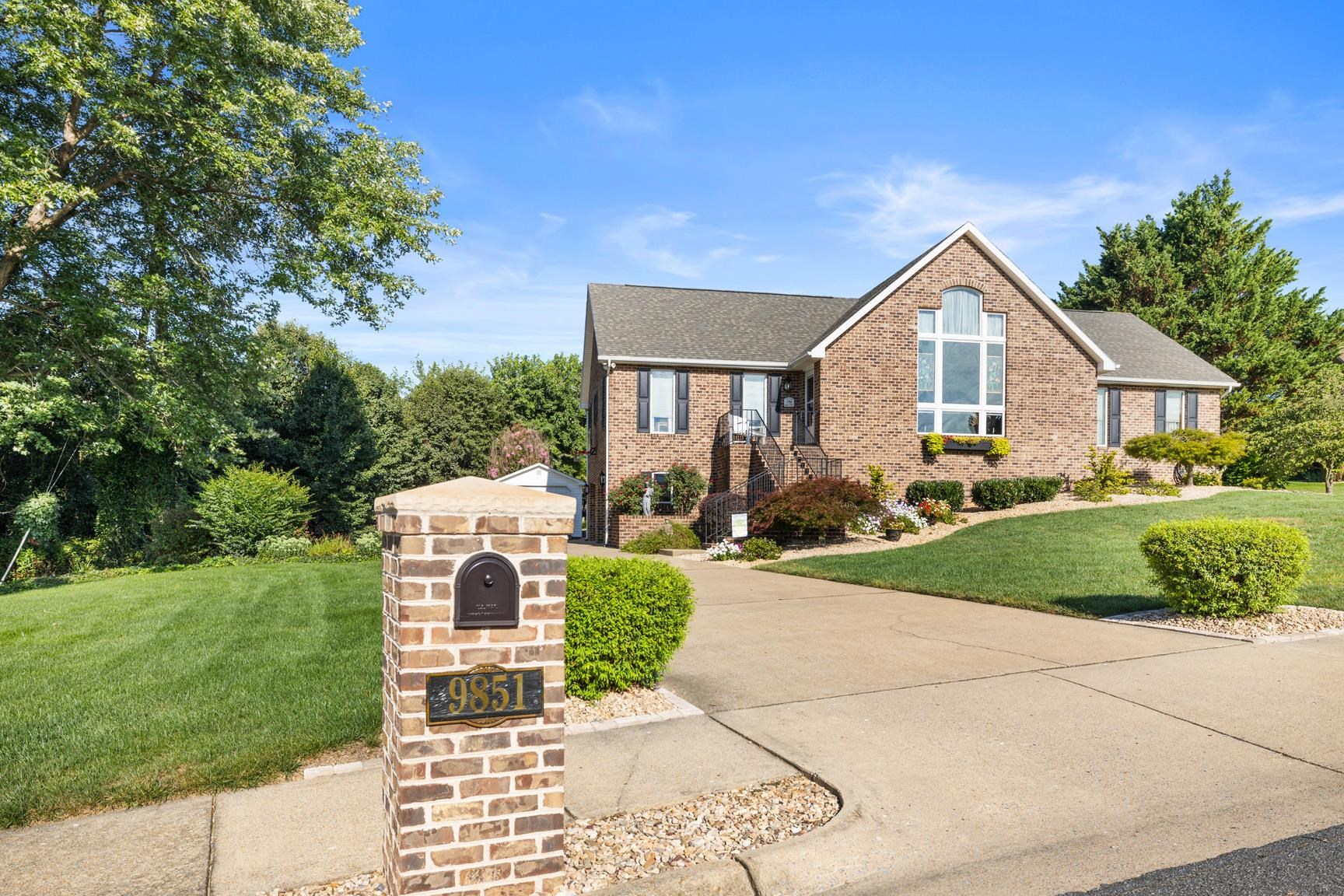 9851 WOODBINE WAY, NEW MARKET, Virginia 22844, 3 Bedrooms Bedrooms, ,3 BathroomsBathrooms,Residential,9851 WOODBINE WAY,668228 MLS # 668228