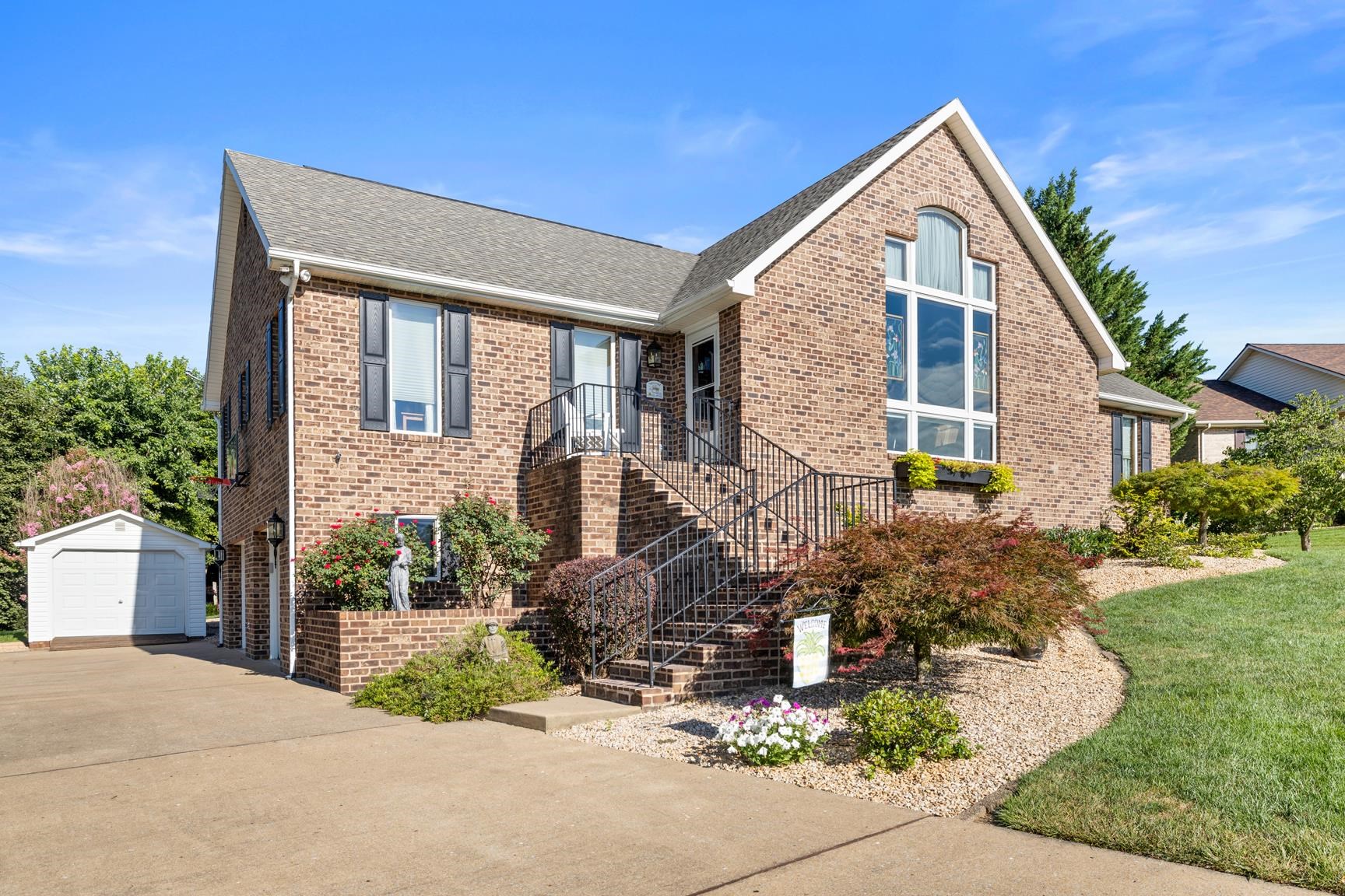 9851 WOODBINE WAY, NEW MARKET, Virginia 22844, 3 Bedrooms Bedrooms, ,3 BathroomsBathrooms,Residential,9851 WOODBINE WAY,668228 MLS # 668228