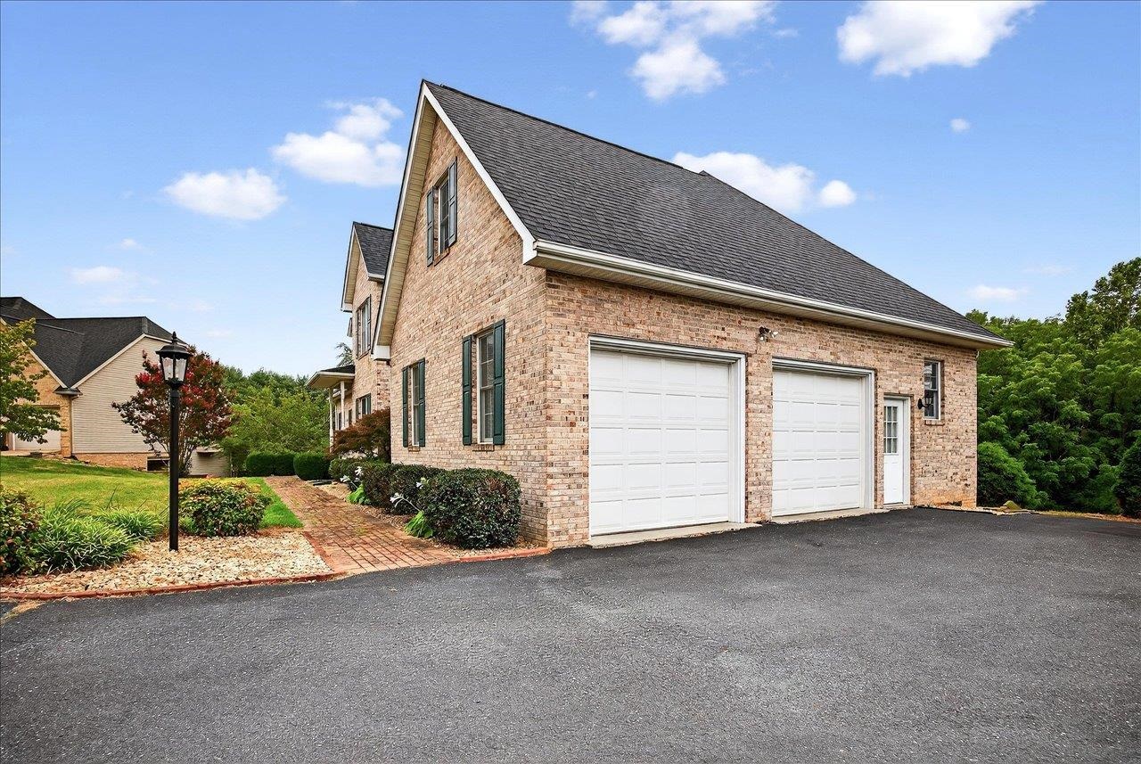 88 JOHNS VALLEY DR, FISHERSVILLE, Virginia 22939, 4 Bedrooms Bedrooms, ,2 BathroomsBathrooms,Residential,88 JOHNS VALLEY DR,668244 MLS # 668244