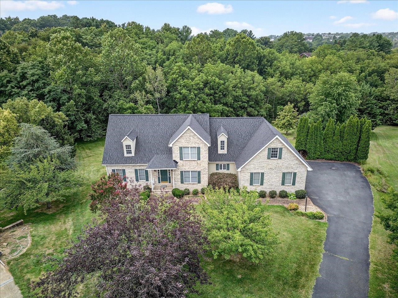 88 JOHNS VALLEY DR, FISHERSVILLE, Virginia 22939, 4 Bedrooms Bedrooms, ,2 BathroomsBathrooms,Residential,88 JOHNS VALLEY DR,668244 MLS # 668244