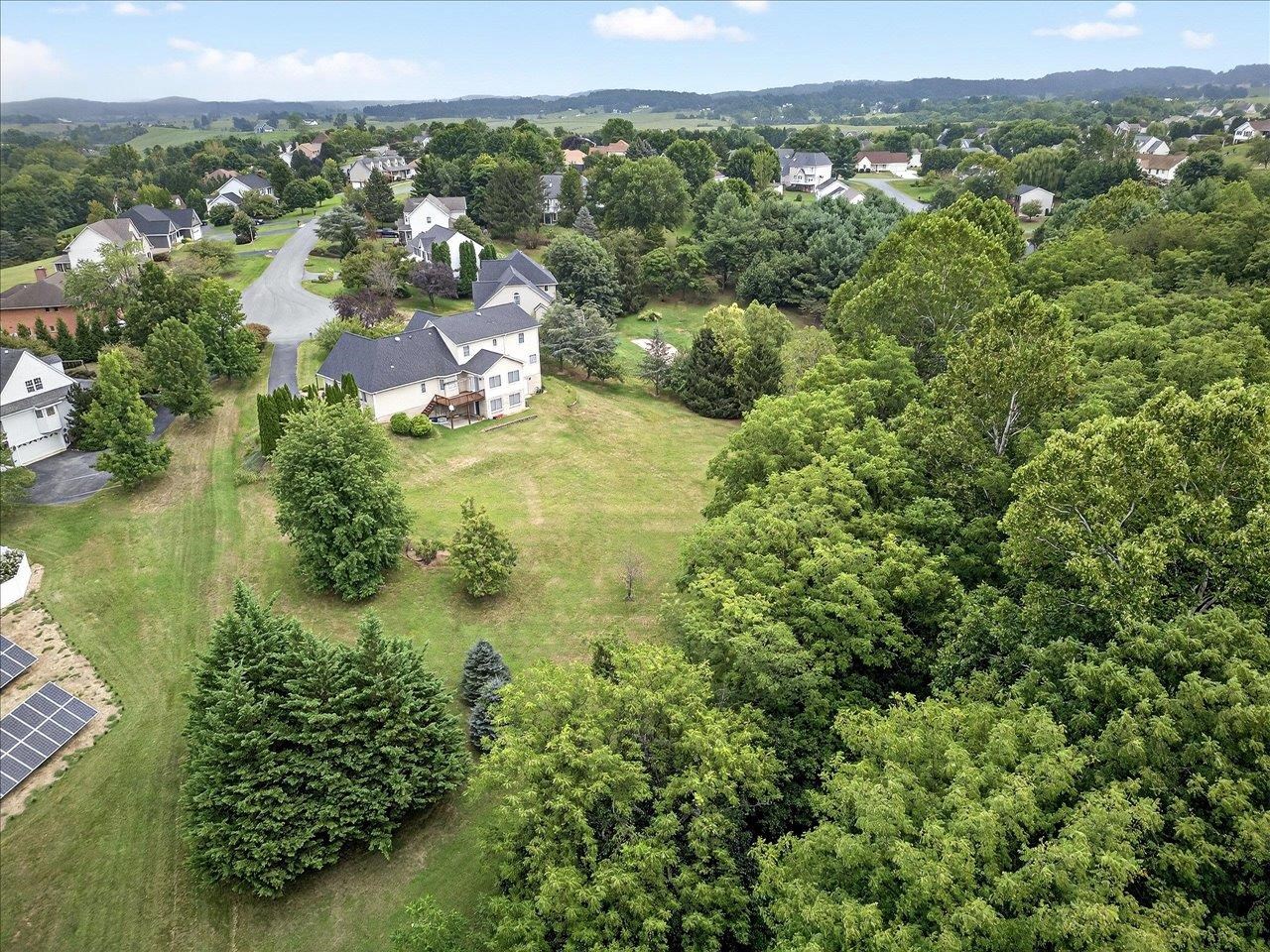 88 JOHNS VALLEY DR, FISHERSVILLE, Virginia 22939, 4 Bedrooms Bedrooms, ,2 BathroomsBathrooms,Residential,88 JOHNS VALLEY DR,668244 MLS # 668244