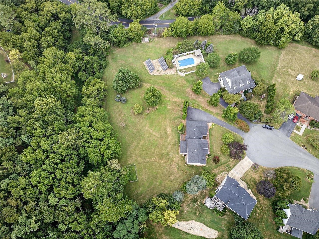 88 JOHNS VALLEY DR, FISHERSVILLE, Virginia 22939, 4 Bedrooms Bedrooms, ,2 BathroomsBathrooms,Residential,88 JOHNS VALLEY DR,668244 MLS # 668244