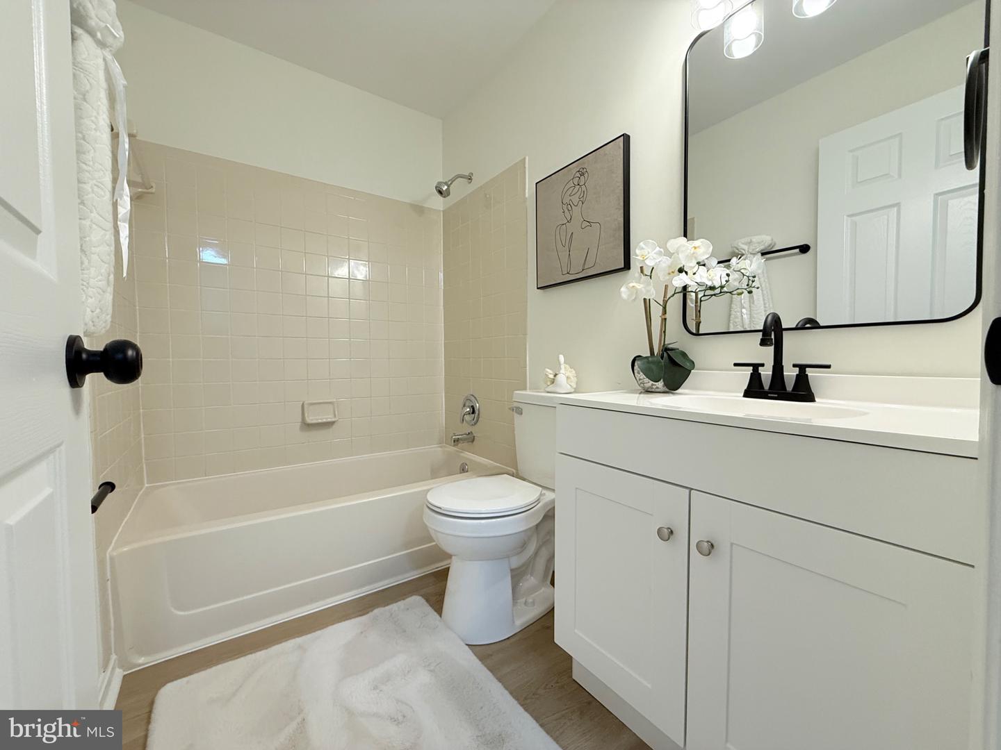 6921 HOVINGHAM CT, CENTREVILLE, Virginia 20121, 3 Bedrooms Bedrooms, 4 Rooms Rooms,3 BathroomsBathrooms,Residential,For sale,6921 HOVINGHAM CT,VAFX2256120 MLS # VAFX2256120