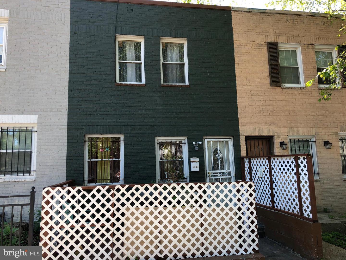 1235 16TH ST NE, WASHINGTON, District Of Columbia 20002, 2 Bedrooms Bedrooms, ,1 BathroomBathrooms,Residential,For sale,1235 16TH ST NE,DCDC2211458 MLS # DCDC2211458