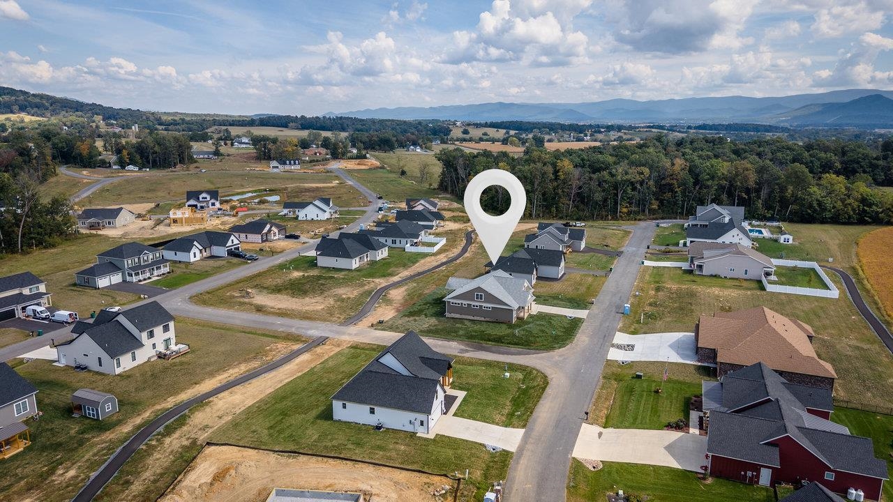 5145 RETRIEVER LN, MCGAHEYSVILLE, Virginia 22840, 4 Bedrooms Bedrooms, ,3 BathroomsBathrooms,Residential,5145 RETRIEVER LN,668245 MLS # 668245