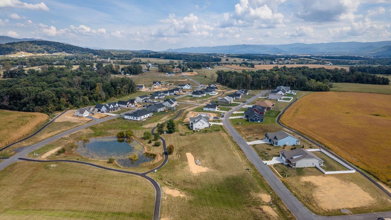 5145 RETRIEVER LN, MCGAHEYSVILLE, Virginia 22840, 4 Bedrooms Bedrooms, ,3 BathroomsBathrooms,Residential,5145 RETRIEVER LN,668245 MLS # 668245
