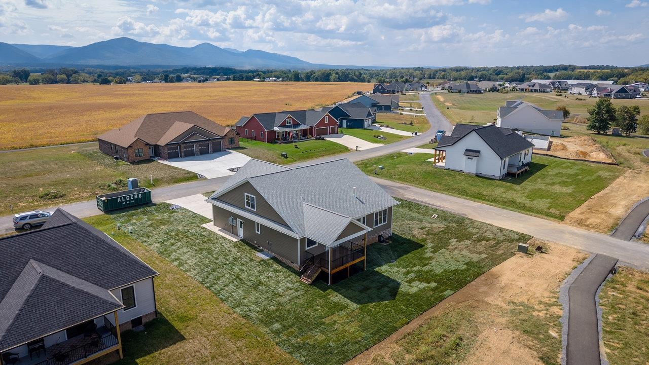 5145 RETRIEVER LN, MCGAHEYSVILLE, Virginia 22840, 4 Bedrooms Bedrooms, ,3 BathroomsBathrooms,Residential,5145 RETRIEVER LN,668245 MLS # 668245