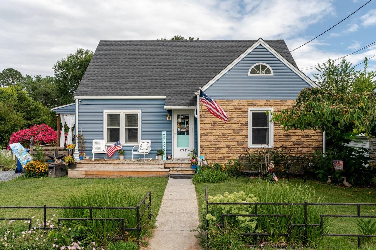 257 CENTER STREET RD, TIMBERVILLE, Virginia 22853, 4 Bedrooms Bedrooms, ,1 BathroomBathrooms,Residential,257 CENTER STREET RD,668249 MLS # 668249