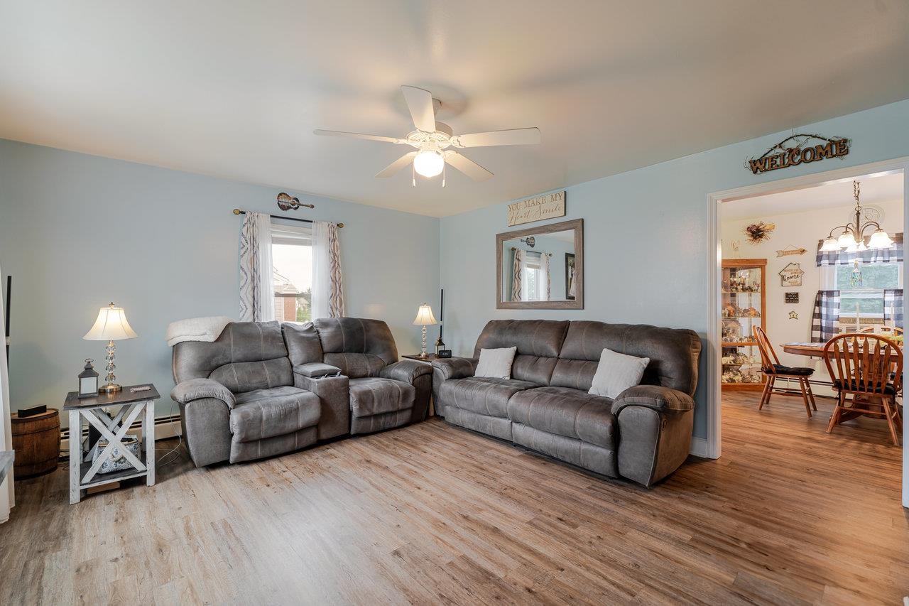 257 CENTER STREET RD, TIMBERVILLE, Virginia 22853, 4 Bedrooms Bedrooms, ,1 BathroomBathrooms,Residential,257 CENTER STREET RD,668249 MLS # 668249 257 CENTER STREET RD, TIMBERVILLE, Virginia 22853, 4 Bedrooms Bedrooms, ,1 BathroomBathrooms,Residential,257 CENTER STREET RD,668249 MLS # 668249