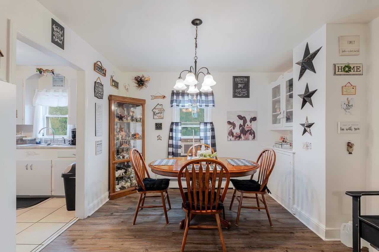 257 CENTER STREET RD, TIMBERVILLE, Virginia 22853, 4 Bedrooms Bedrooms, ,1 BathroomBathrooms,Residential,257 CENTER STREET RD,668249 MLS # 668249 257 CENTER STREET RD, TIMBERVILLE, Virginia 22853, 4 Bedrooms Bedrooms, ,1 BathroomBathrooms,Residential,257 CENTER STREET RD,668249 MLS # 668249