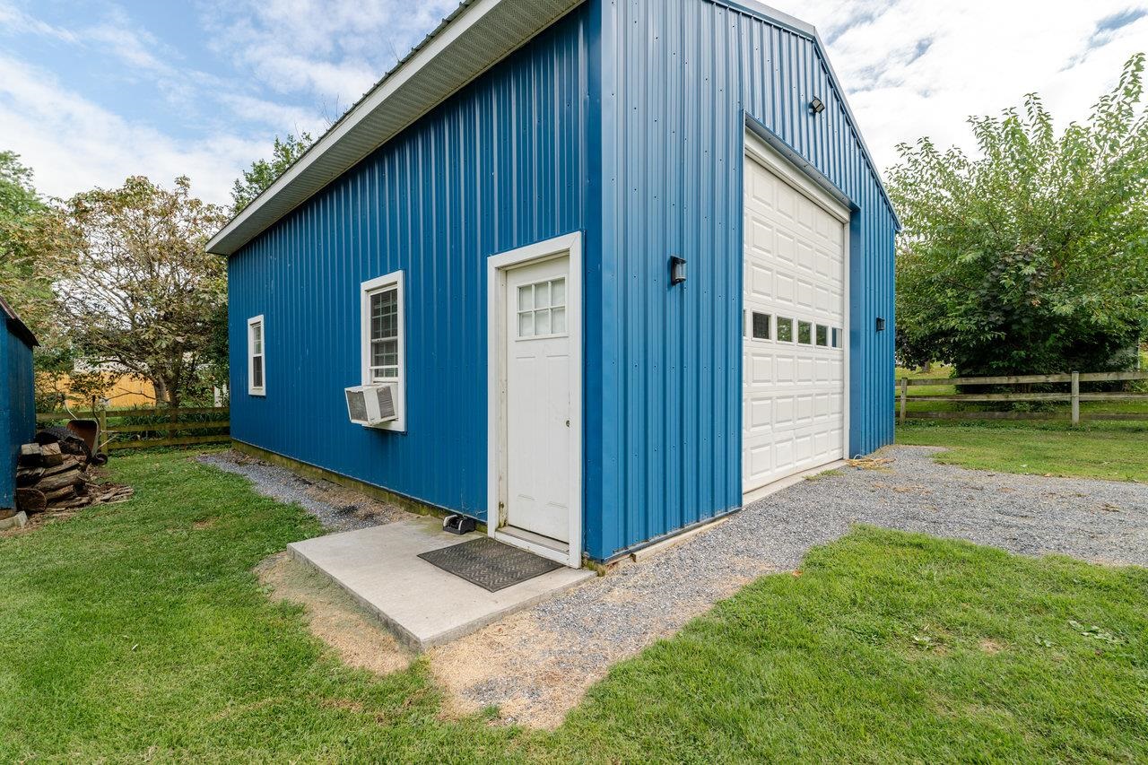 257 CENTER STREET RD, TIMBERVILLE, Virginia 22853, 4 Bedrooms Bedrooms, ,1 BathroomBathrooms,Residential,257 CENTER STREET RD,668249 MLS # 668249 257 CENTER STREET RD, TIMBERVILLE, Virginia 22853, 4 Bedrooms Bedrooms, ,1 BathroomBathrooms,Residential,257 CENTER STREET RD,668249 MLS # 668249